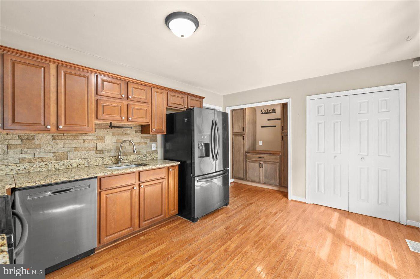 975 SWAN LN, RUTHER GLEN, Virginia 22546, 4 Bedrooms Bedrooms, ,2 BathroomsBathrooms,Residential,For sale,975 SWAN LN,VACV2008976 MLS # VACV2008976
