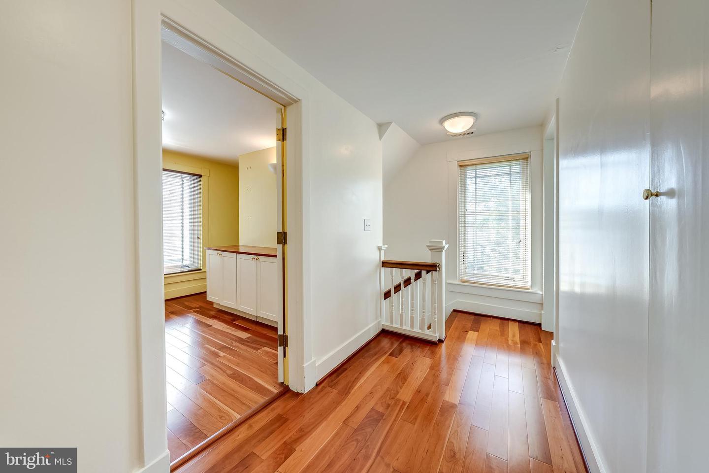 35551 SASSAFRAS DR, ROUND HILL, Virginia 20141, 3 Bedrooms Bedrooms, ,2 BathroomsBathrooms,Residential,For sale,35551 SASSAFRAS DR,VALO2108758 MLS # VALO2108758