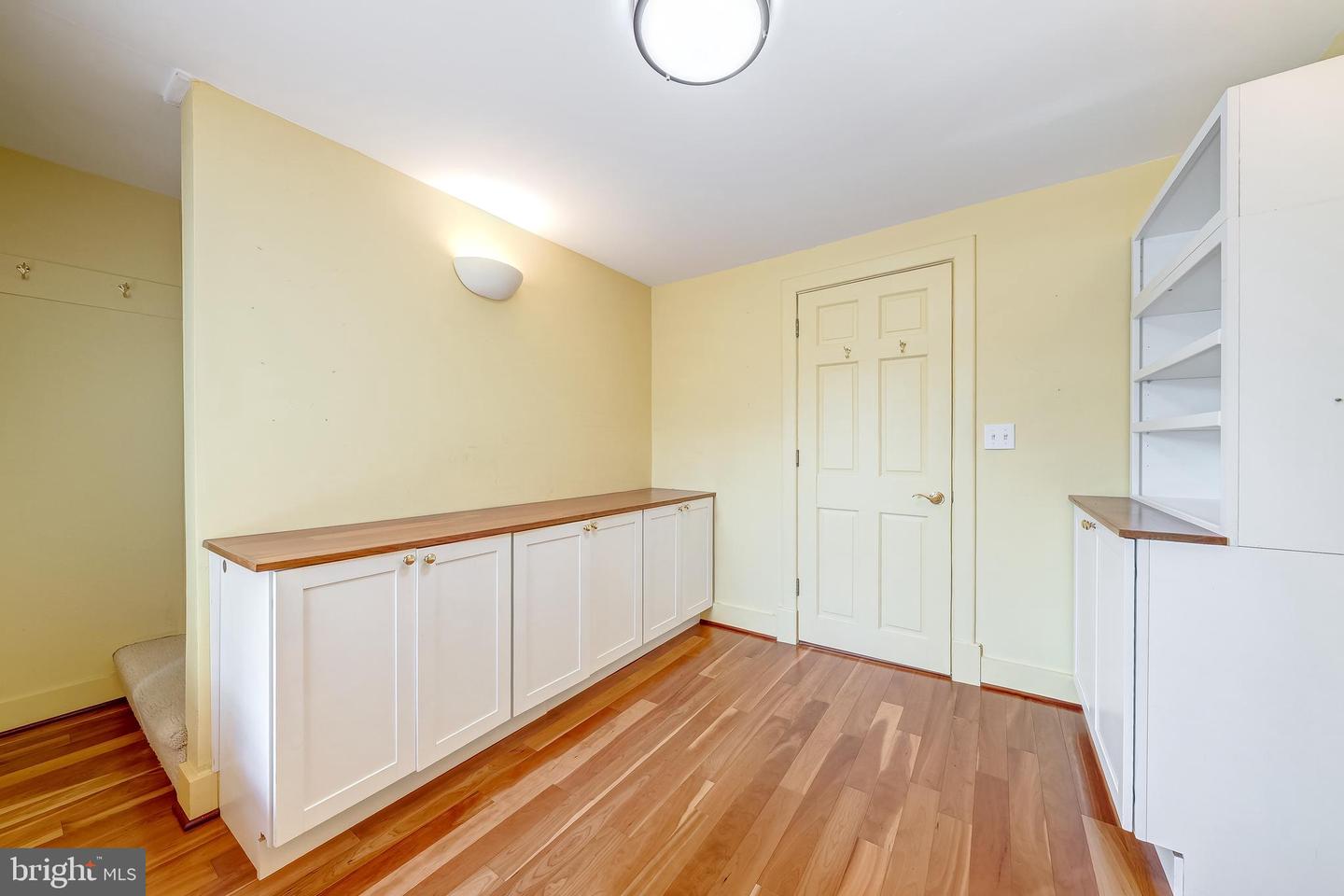 35551 SASSAFRAS DR, ROUND HILL, Virginia 20141, 3 Bedrooms Bedrooms, ,2 BathroomsBathrooms,Residential,For sale,35551 SASSAFRAS DR,VALO2108758 MLS # VALO2108758