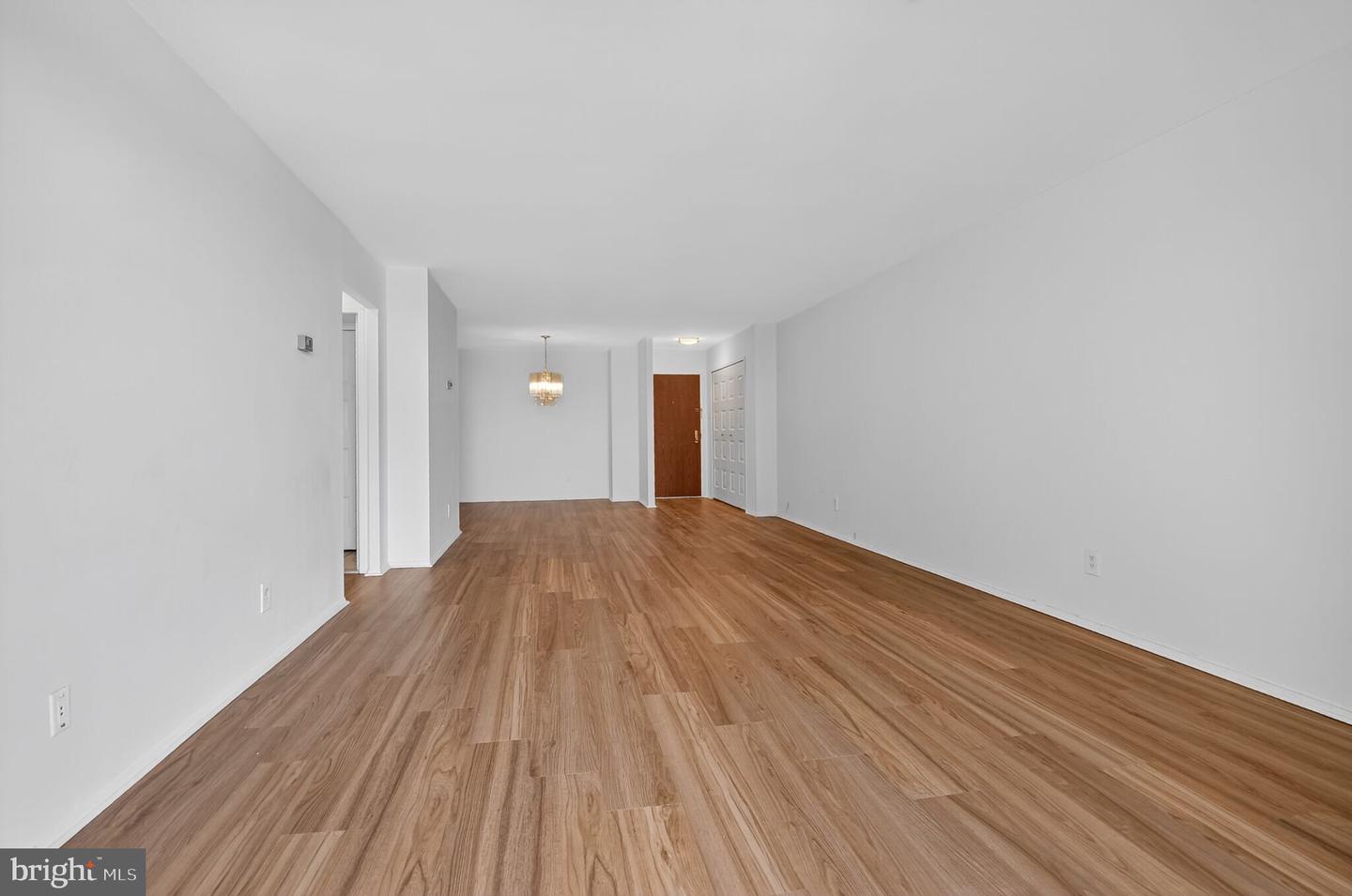 1800 OLD MEADOW RD #1415, MCLEAN, Virginia 22102, 1 Bedroom Bedrooms, ,1 BathroomBathrooms,Residential,For sale,1800 OLD MEADOW RD #1415,VAFX2274026 MLS # VAFX2274026
