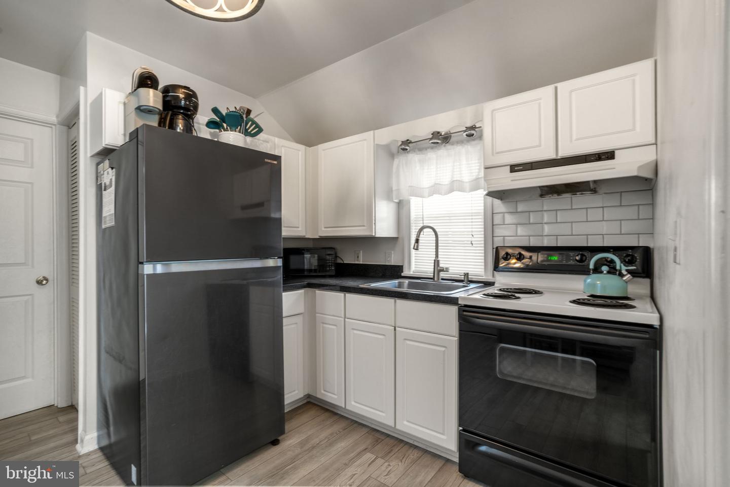 3189 RIDGE RD, CHINCOTEAGUE ISLAND, Virginia 23336, 2 Bedrooms Bedrooms, ,1 BathroomBathrooms,Residential,For sale,3189 RIDGE RD,VAAC2002306 MLS # VAAC2002306