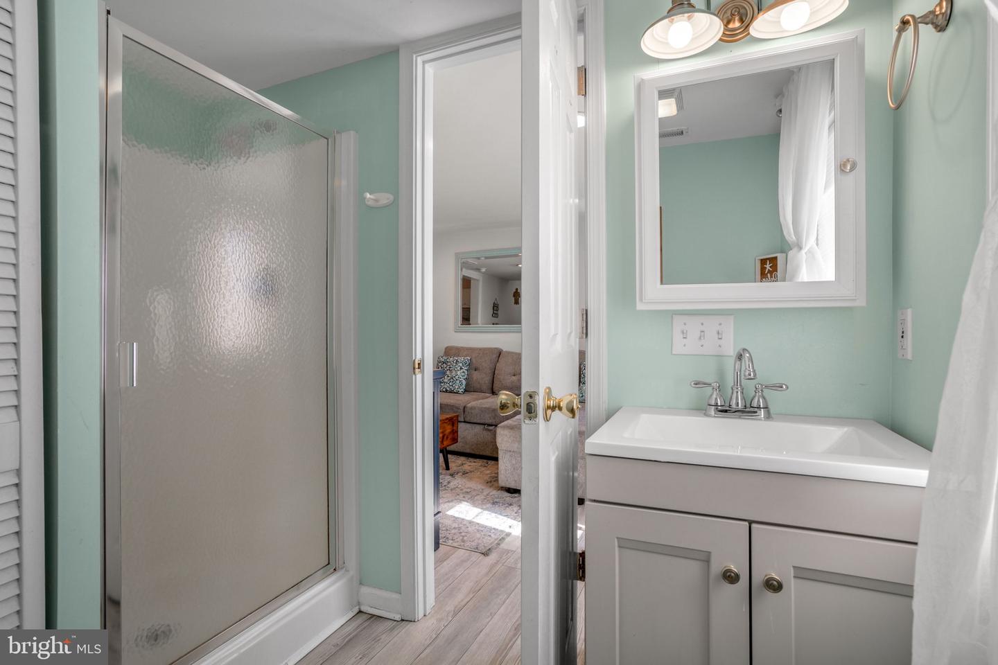 3189 RIDGE RD, CHINCOTEAGUE ISLAND, Virginia 23336, 2 Bedrooms Bedrooms, ,1 BathroomBathrooms,Residential,For sale,3189 RIDGE RD,VAAC2002306 MLS # VAAC2002306