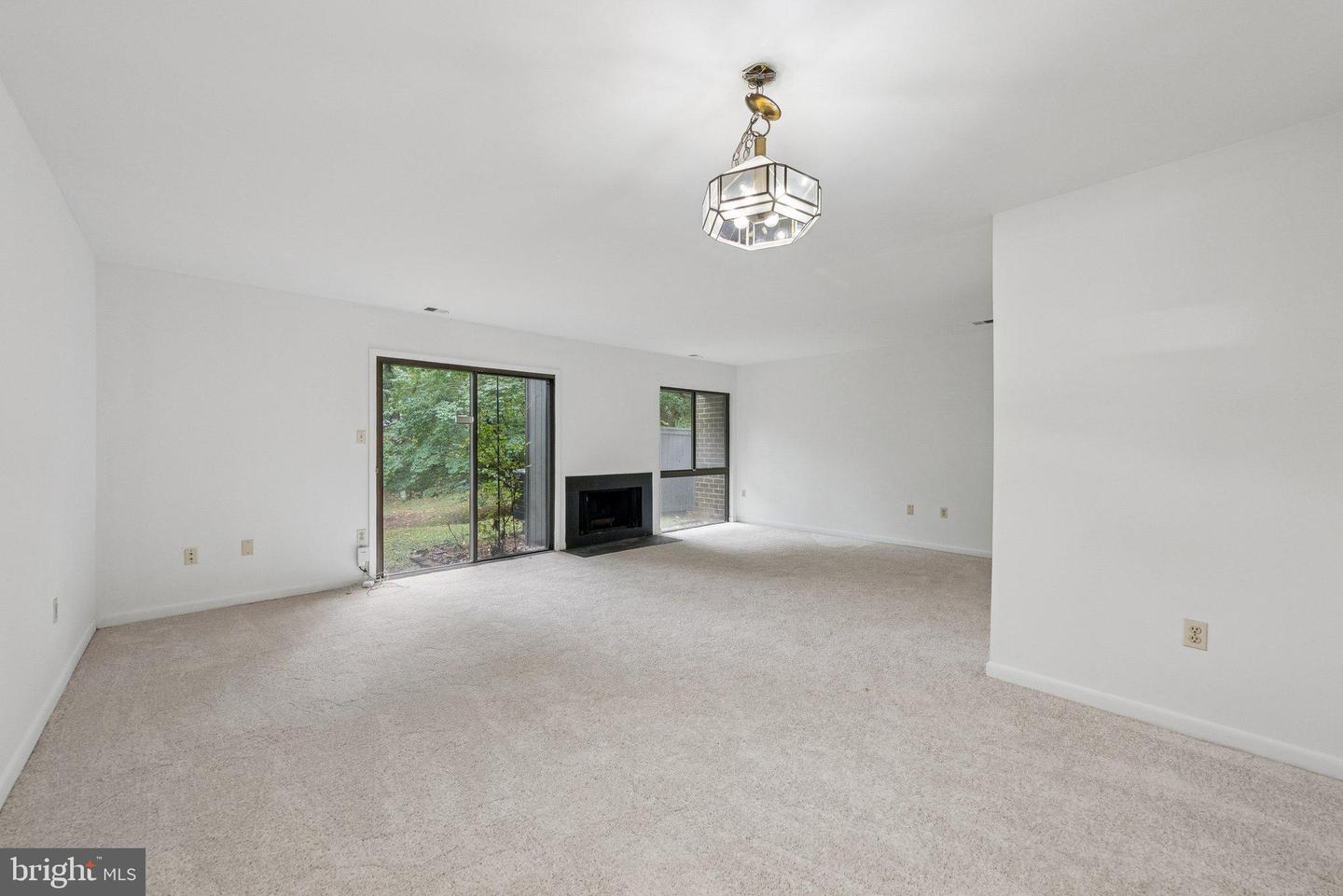 2015 WETHERSFIELD CT, RESTON, Virginia 20191, 3 Bedrooms Bedrooms, 6 Rooms Rooms,2 BathroomsBathrooms,Residential,For sale,2015 WETHERSFIELD CT,VAFX2274084 MLS # VAFX2274084