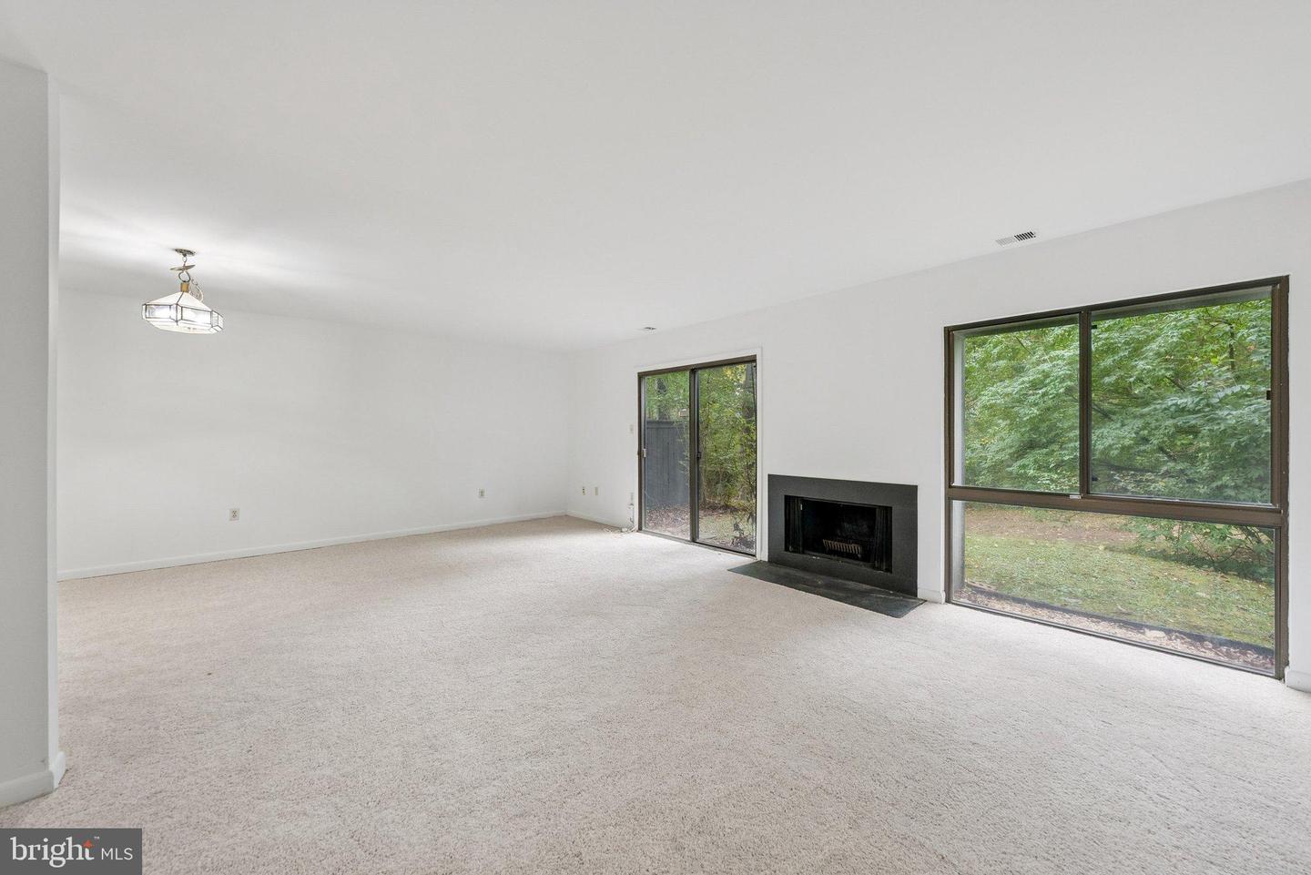 2015 WETHERSFIELD CT, RESTON, Virginia 20191, 3 Bedrooms Bedrooms, 6 Rooms Rooms,2 BathroomsBathrooms,Residential,For sale,2015 WETHERSFIELD CT,VAFX2274084 MLS # VAFX2274084