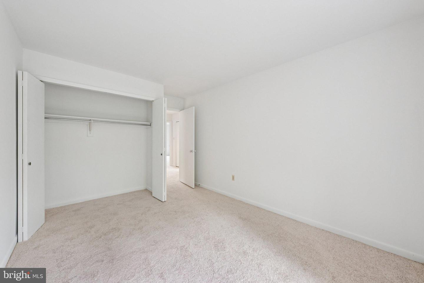 2015 WETHERSFIELD CT, RESTON, Virginia 20191, 3 Bedrooms Bedrooms, 6 Rooms Rooms,2 BathroomsBathrooms,Residential,For sale,2015 WETHERSFIELD CT,VAFX2274084 MLS # VAFX2274084