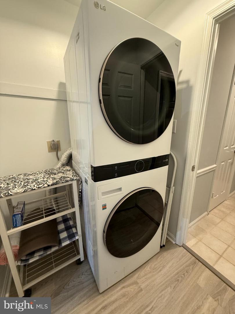 2700 REIGN ST, HERNDON, Virginia 20171, 5 Bedrooms Bedrooms, 17 Rooms Rooms,2 BathroomsBathrooms,Residential,For sale,2700 REIGN ST,VAFX2274110 MLS # VAFX2274110 2700 REIGN ST, HERNDON, Virginia 20171, 5 Bedrooms Bedrooms, 17 Rooms Rooms,2 BathroomsBathrooms,Residential,For sale,2700 REIGN ST,VAFX2274110 MLS # VAFX2274110