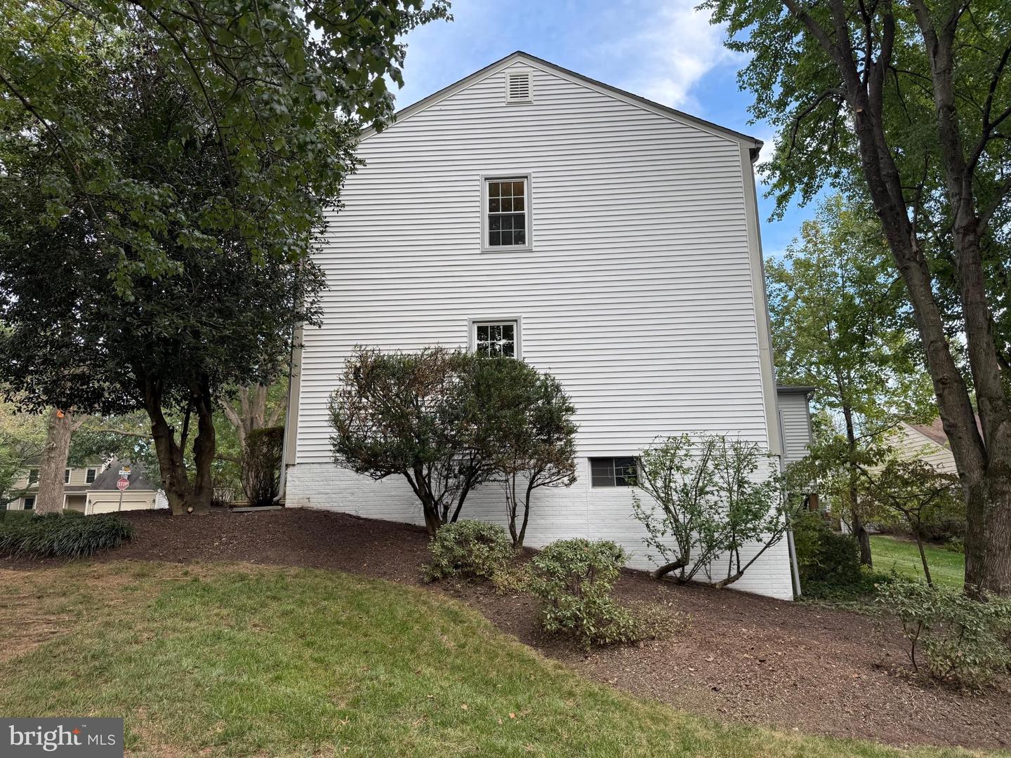 2700 REIGN ST, HERNDON, Virginia 20171, 5 Bedrooms Bedrooms, 20 Rooms Rooms,2 BathroomsBathrooms,Residential,For sale,2700 REIGN ST,VAFX2274110 MLS # VAFX2274110