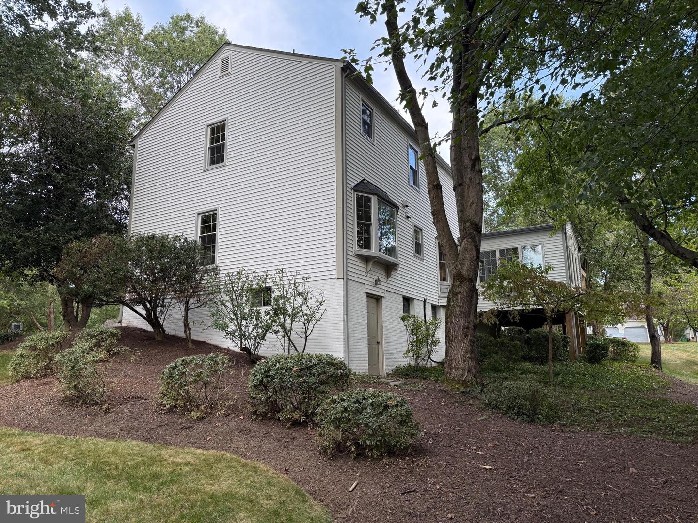 2700 REIGN ST, HERNDON, Virginia 20171, 5 Bedrooms Bedrooms, 20 Rooms Rooms,2 BathroomsBathrooms,Residential,For sale,2700 REIGN ST,VAFX2274110 MLS # VAFX2274110