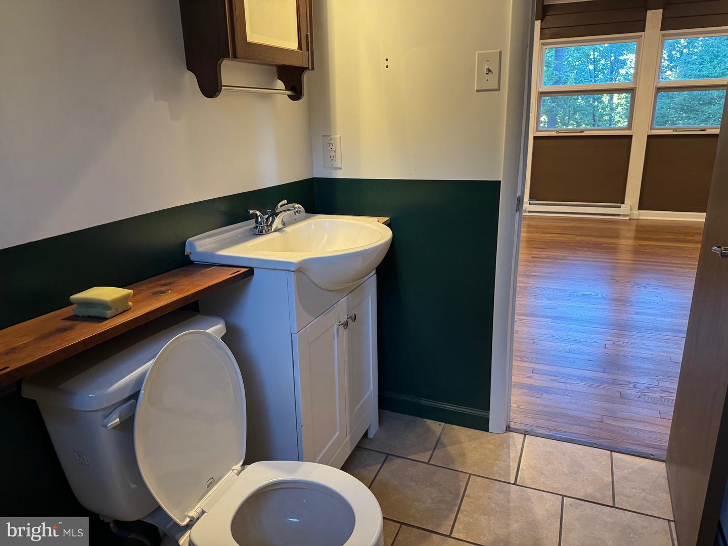 272 JUNIPER DR, FRONT ROYAL, Virginia 22630, 1 Bedroom Bedrooms, ,1 BathroomBathrooms,Residential,For sale,272 JUNIPER DR,VAWR2012548 MLS # VAWR2012548