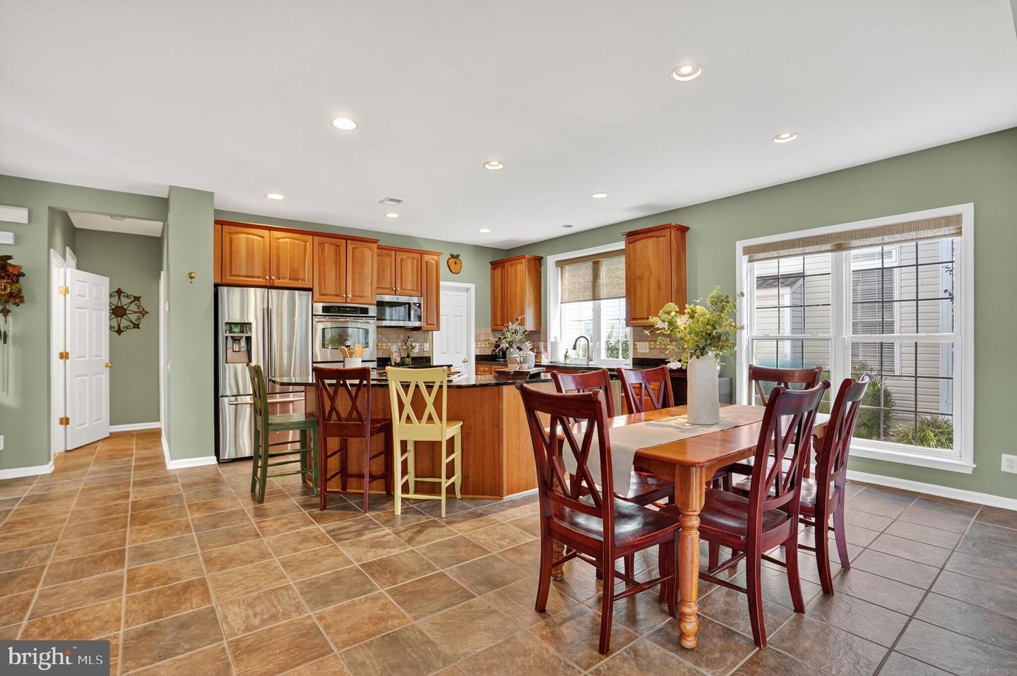8157 AMERICAN HOLLY RD, LORTON, Virginia 22079, 4 Bedrooms Bedrooms, ,4 BathroomsBathrooms,Residential,For sale,8157 AMERICAN HOLLY RD,VAFX2274128 MLS # VAFX2274128