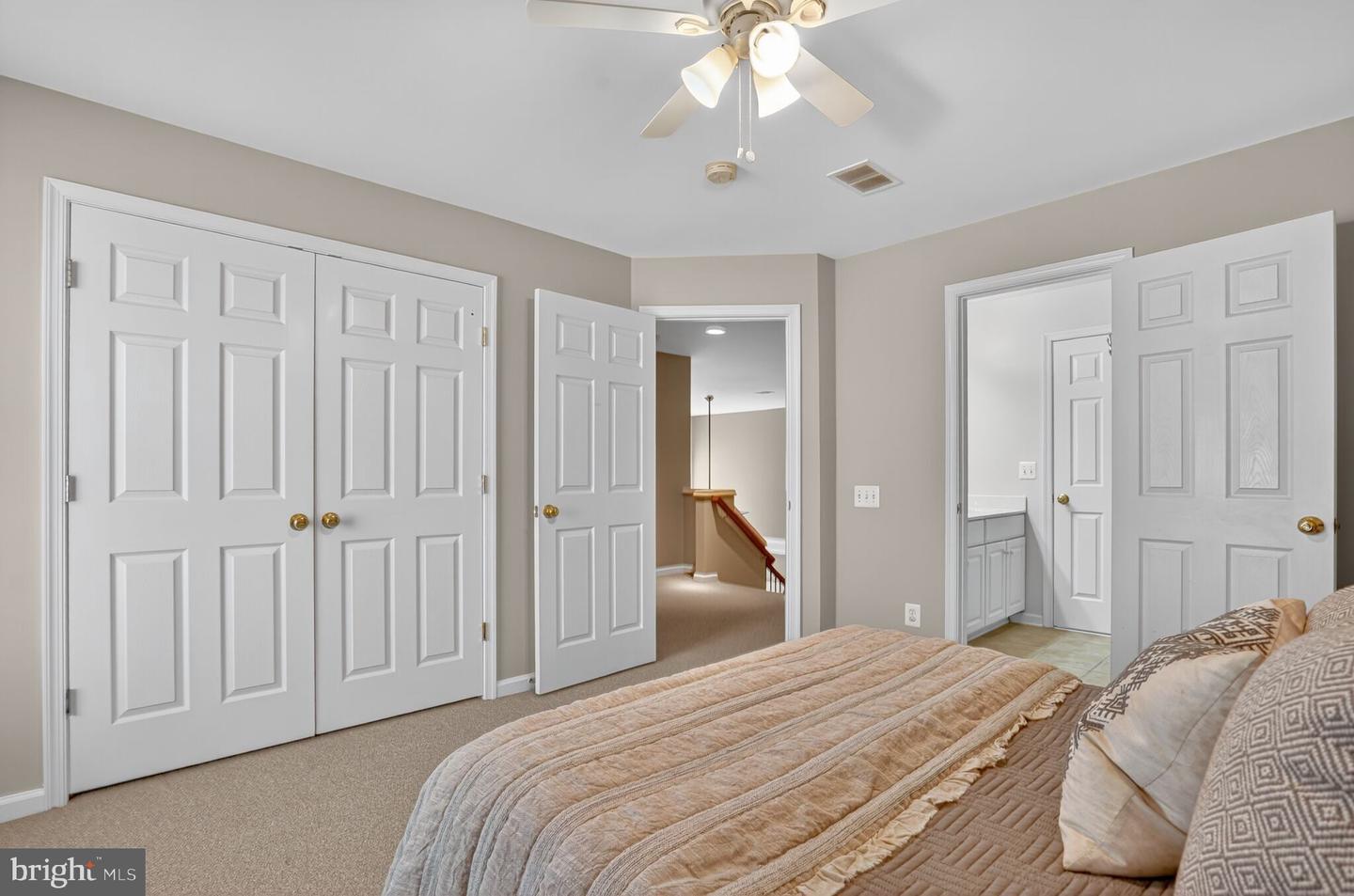 8157 AMERICAN HOLLY RD, LORTON, Virginia 22079, 4 Bedrooms Bedrooms, ,4 BathroomsBathrooms,Residential,For sale,8157 AMERICAN HOLLY RD,VAFX2274128 MLS # VAFX2274128