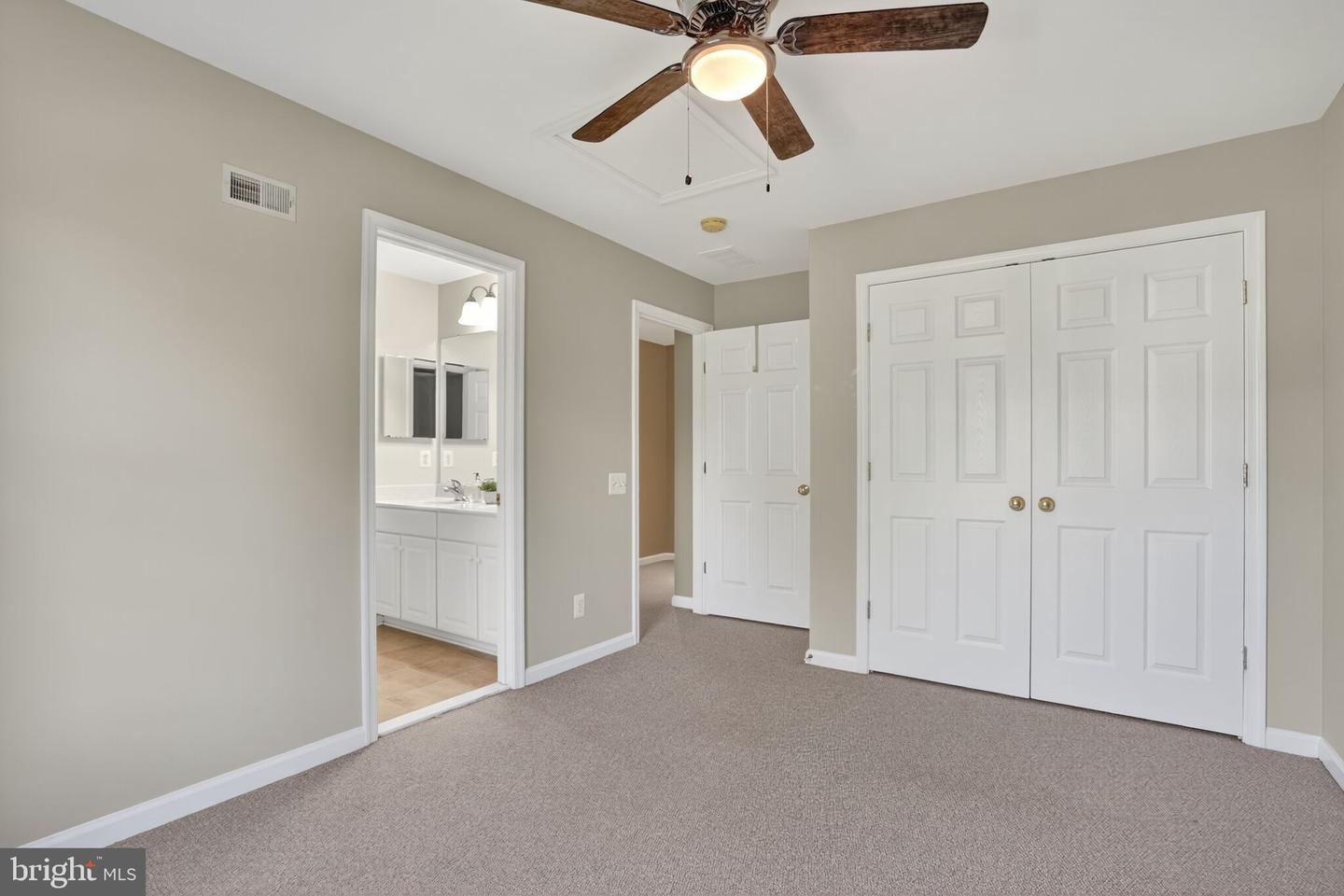 8157 AMERICAN HOLLY RD, LORTON, Virginia 22079, 4 Bedrooms Bedrooms, ,4 BathroomsBathrooms,Residential,For sale,8157 AMERICAN HOLLY RD,VAFX2274128 MLS # VAFX2274128