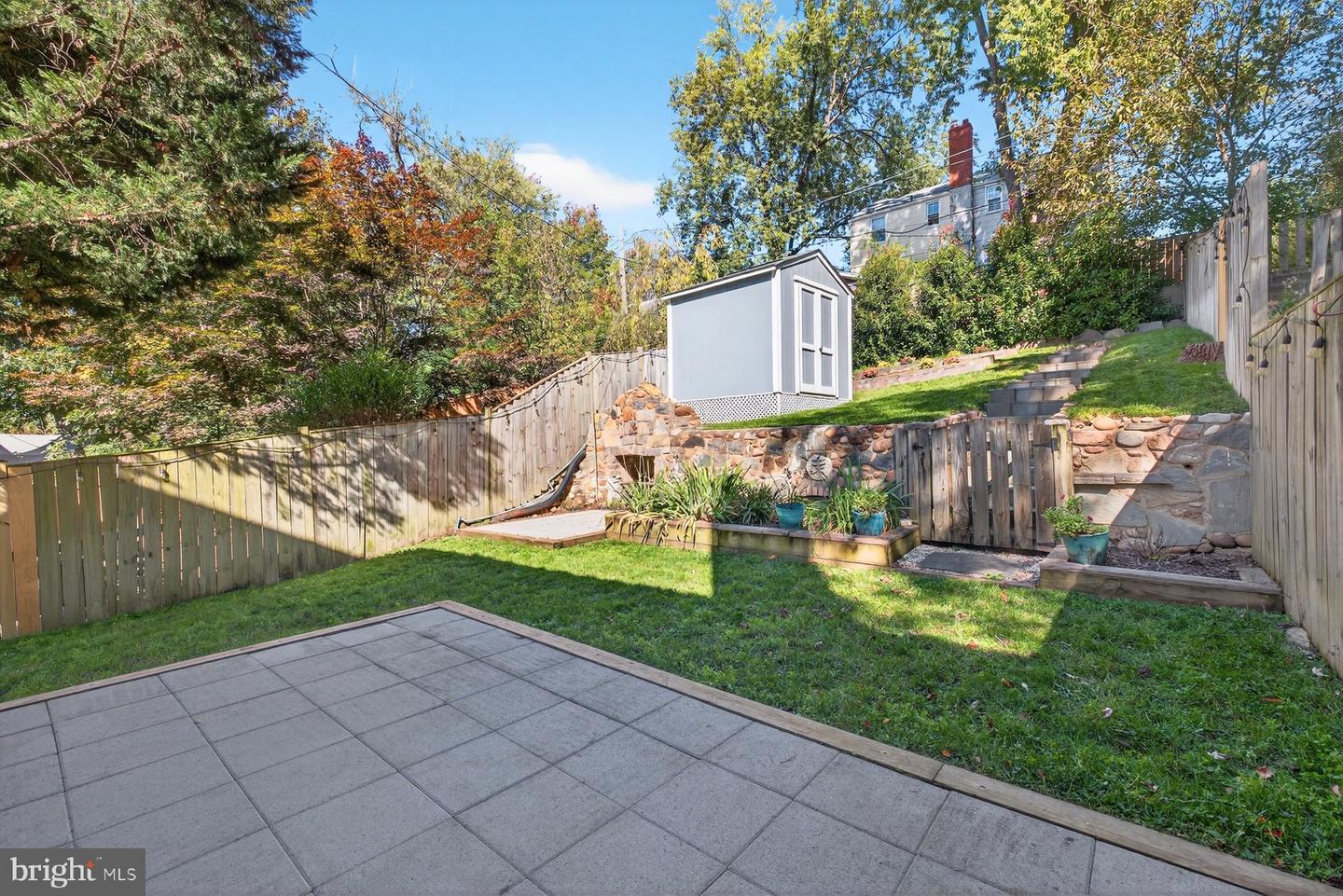 2706 FARMINGTON DR, ALEXANDRIA, Virginia 22303, 2 Bedrooms Bedrooms, ,2 BathroomsBathrooms,Residential,For sale,2706 FARMINGTON DR,VAFX2274130 MLS # VAFX2274130