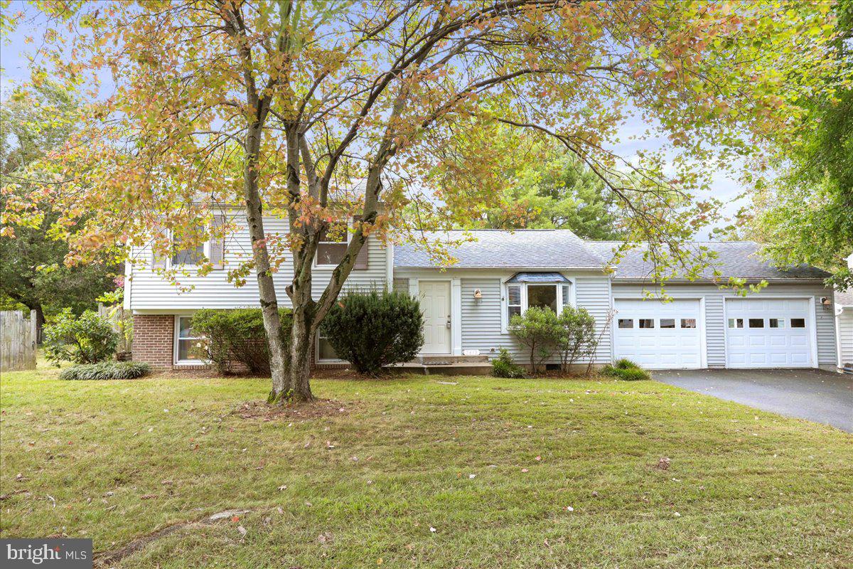 2653 FANIEUL HALL CT, HERNDON, Virginia 20171, 3 Bedrooms Bedrooms, ,2 BathroomsBathrooms,Residential,For sale,2653 FANIEUL HALL CT,VAFX2274156 MLS # VAFX2274156