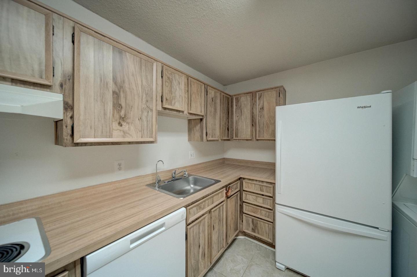8380 GREENSBORO DR #319, MCLEAN, Virginia 22102, 2 Bedrooms Bedrooms, ,2 BathroomsBathrooms,Residential,For sale,8380 GREENSBORO DR #319,VAFX2274176 MLS # VAFX2274176