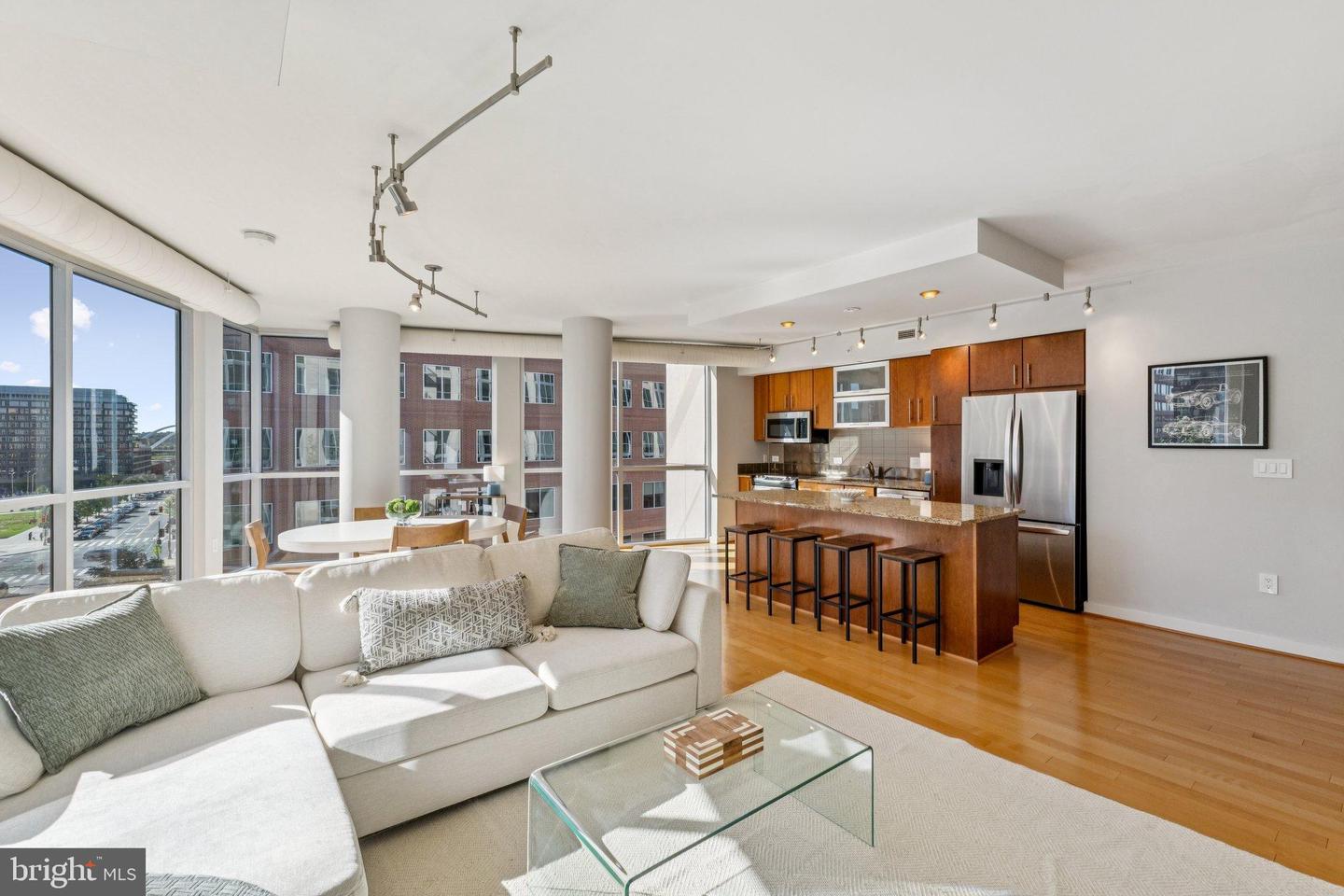 1025 1ST ST SE #713, WASHINGTON, District Of Columbia 20003, 2 Bedrooms Bedrooms, 5 Rooms Rooms,2 BathroomsBathrooms,Residential,For sale,1025 1ST ST SE #713,DCDC2226920 MLS # DCDC2226920
