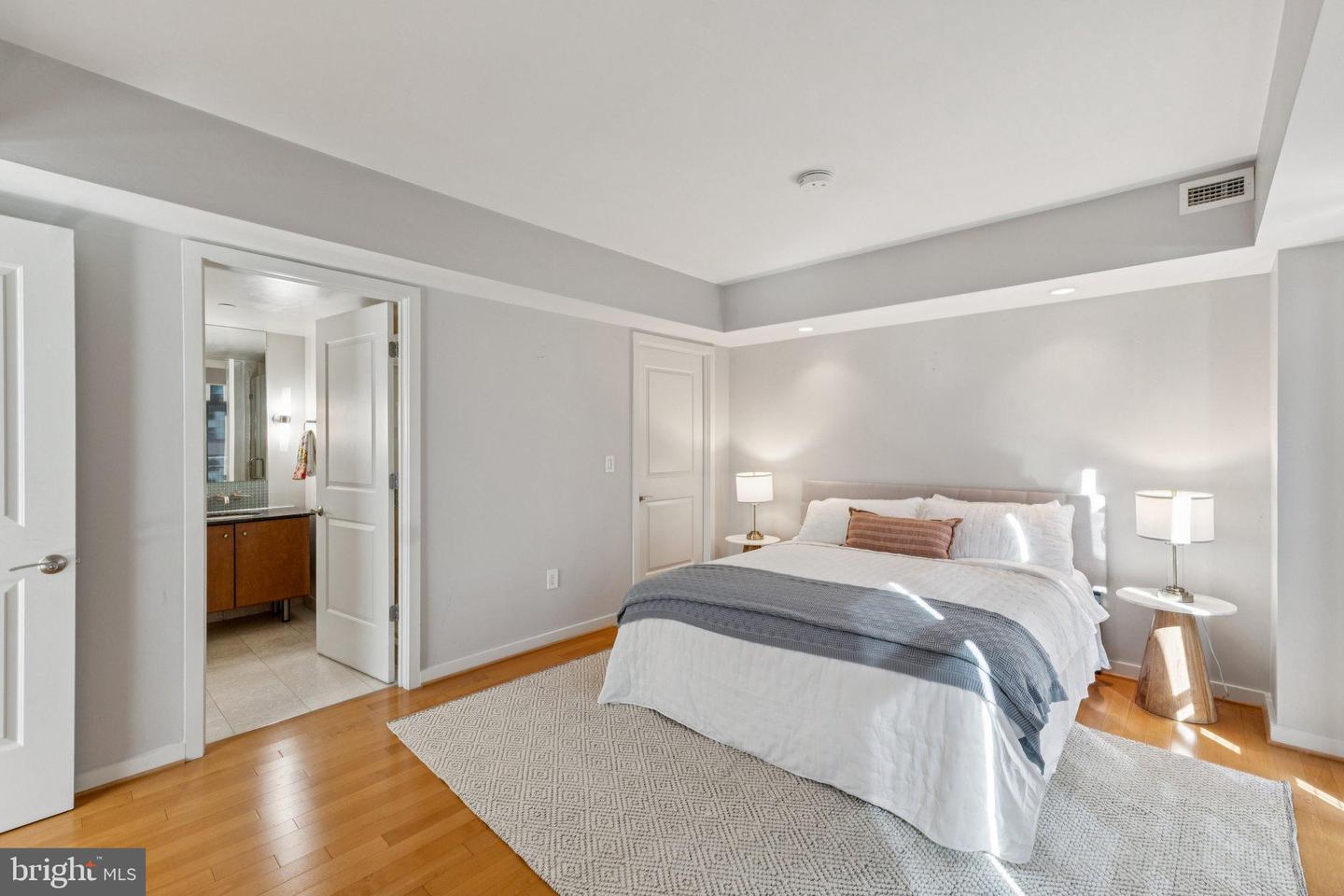 1025 1ST ST SE #713, WASHINGTON, District Of Columbia 20003, 2 Bedrooms Bedrooms, 5 Rooms Rooms,2 BathroomsBathrooms,Residential,For sale,1025 1ST ST SE #713,DCDC2226920 MLS # DCDC2226920