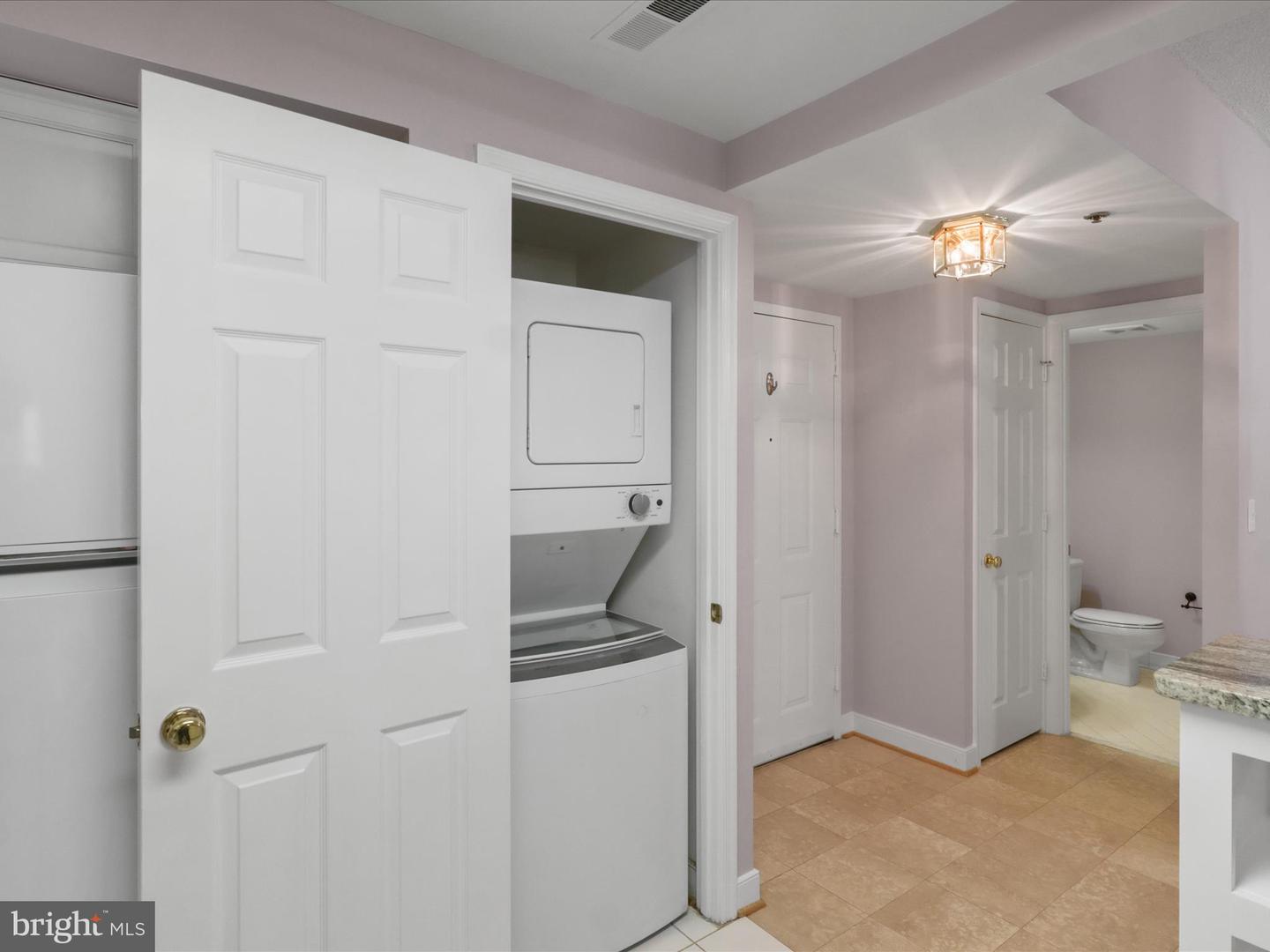 1050 N TAYLOR ST #1-407, ARLINGTON, Virginia 22201, 2 Bedrooms Bedrooms, ,1 BathroomBathrooms,Residential,For sale,1050 N TAYLOR ST #1-407,VAAR2064874 MLS # VAAR2064874