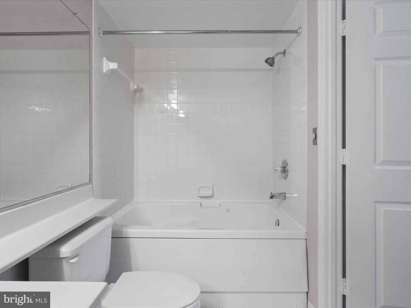 1050 N TAYLOR ST #1-407, ARLINGTON, Virginia 22201, 2 Bedrooms Bedrooms, ,1 BathroomBathrooms,Residential,For sale,1050 N TAYLOR ST #1-407,VAAR2064874 MLS # VAAR2064874