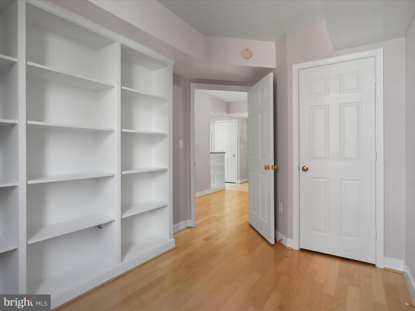 1050 N TAYLOR ST #1-407, ARLINGTON, Virginia 22201, 2 Bedrooms Bedrooms, ,1 BathroomBathrooms,Residential,For sale,1050 N TAYLOR ST #1-407,VAAR2064874 MLS # VAAR2064874