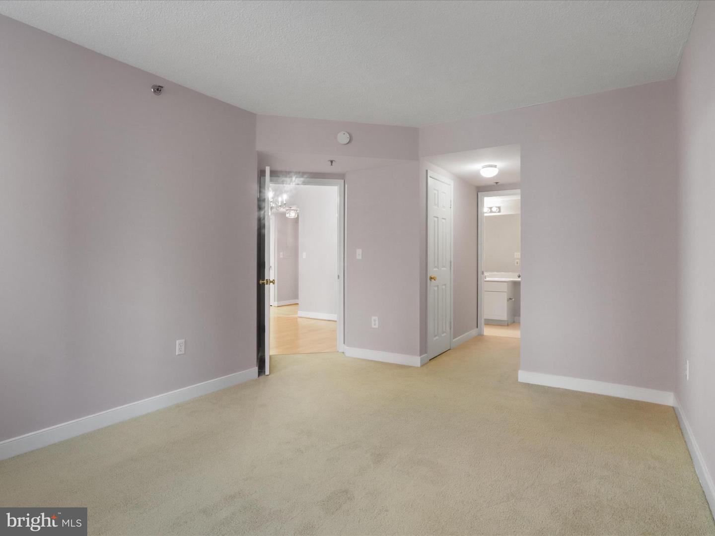 1050 N TAYLOR ST #1-407, ARLINGTON, Virginia 22201, 2 Bedrooms Bedrooms, ,1 BathroomBathrooms,Residential,For sale,1050 N TAYLOR ST #1-407,VAAR2064874 MLS # VAAR2064874