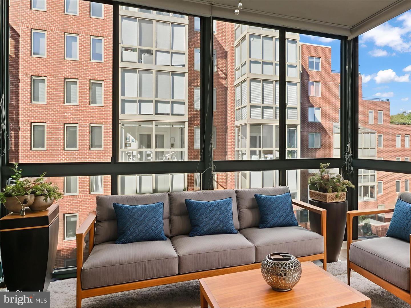 1050 N TAYLOR ST #1-407, ARLINGTON, Virginia 22201, 2 Bedrooms Bedrooms, ,1 BathroomBathrooms,Residential,For sale,1050 N TAYLOR ST #1-407,VAAR2064874 MLS # VAAR2064874