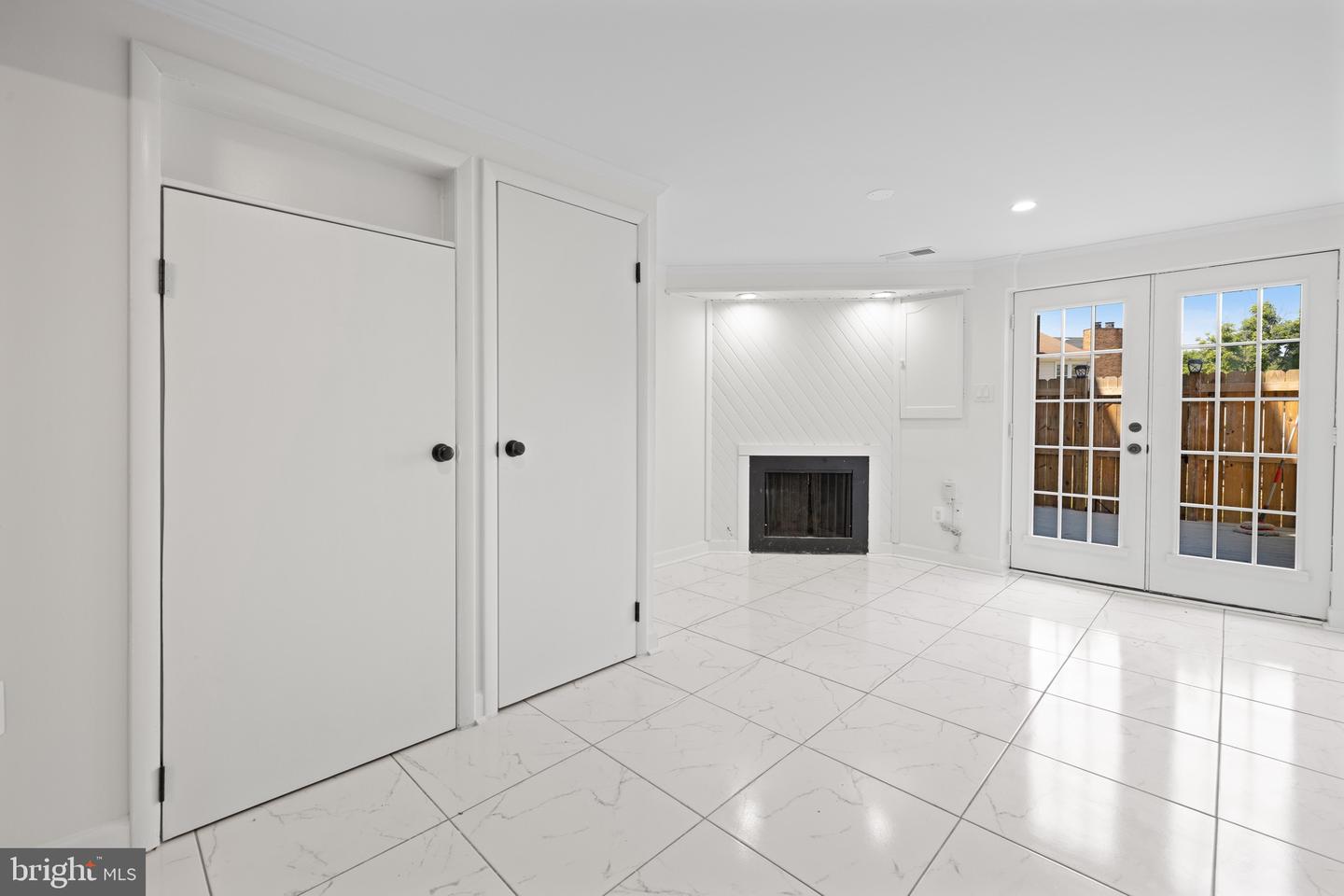 13807 SAUTERNE WAY, CHANTILLY, Virginia 20151, 2 Bedrooms Bedrooms, ,2 BathroomsBathrooms,Residential,For sale,13807 SAUTERNE WAY,VAFX2274198 MLS # VAFX2274198