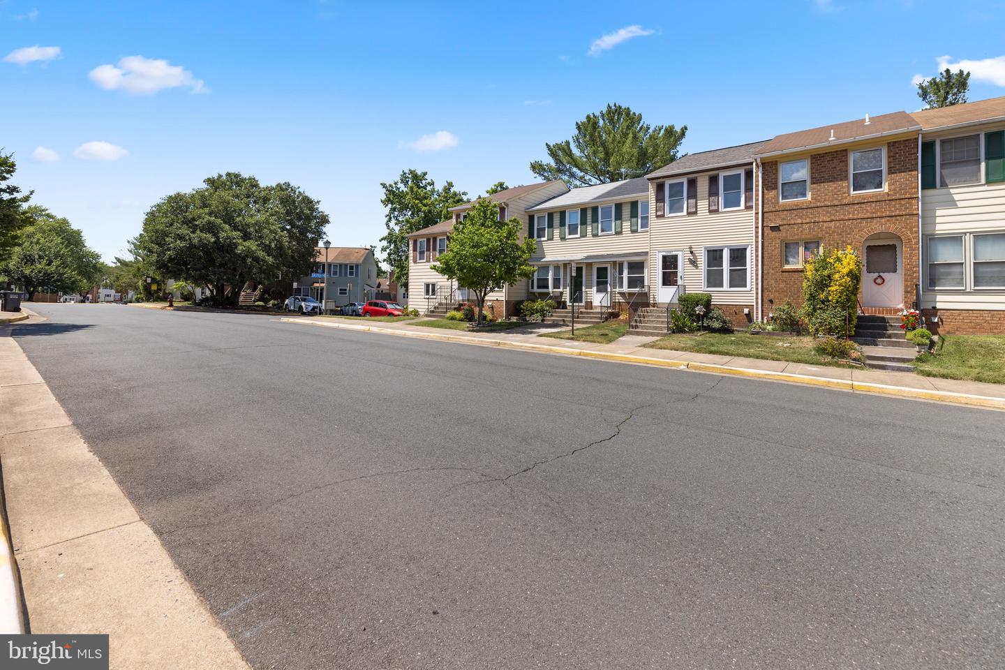 13807 SAUTERNE WAY, CHANTILLY, Virginia 20151, 2 Bedrooms Bedrooms, ,2 BathroomsBathrooms,Residential,For sale,13807 SAUTERNE WAY,VAFX2274198 MLS # VAFX2274198