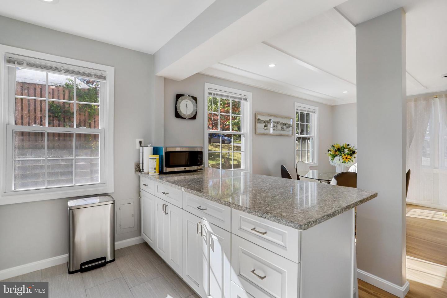 6908 BARRETT, FALLS CHURCH, Virginia 22042, 3 Bedrooms Bedrooms, 8 Rooms Rooms,2 BathroomsBathrooms,Residential,For sale,6908 BARRETT,VAFX2274118 MLS # VAFX2274118