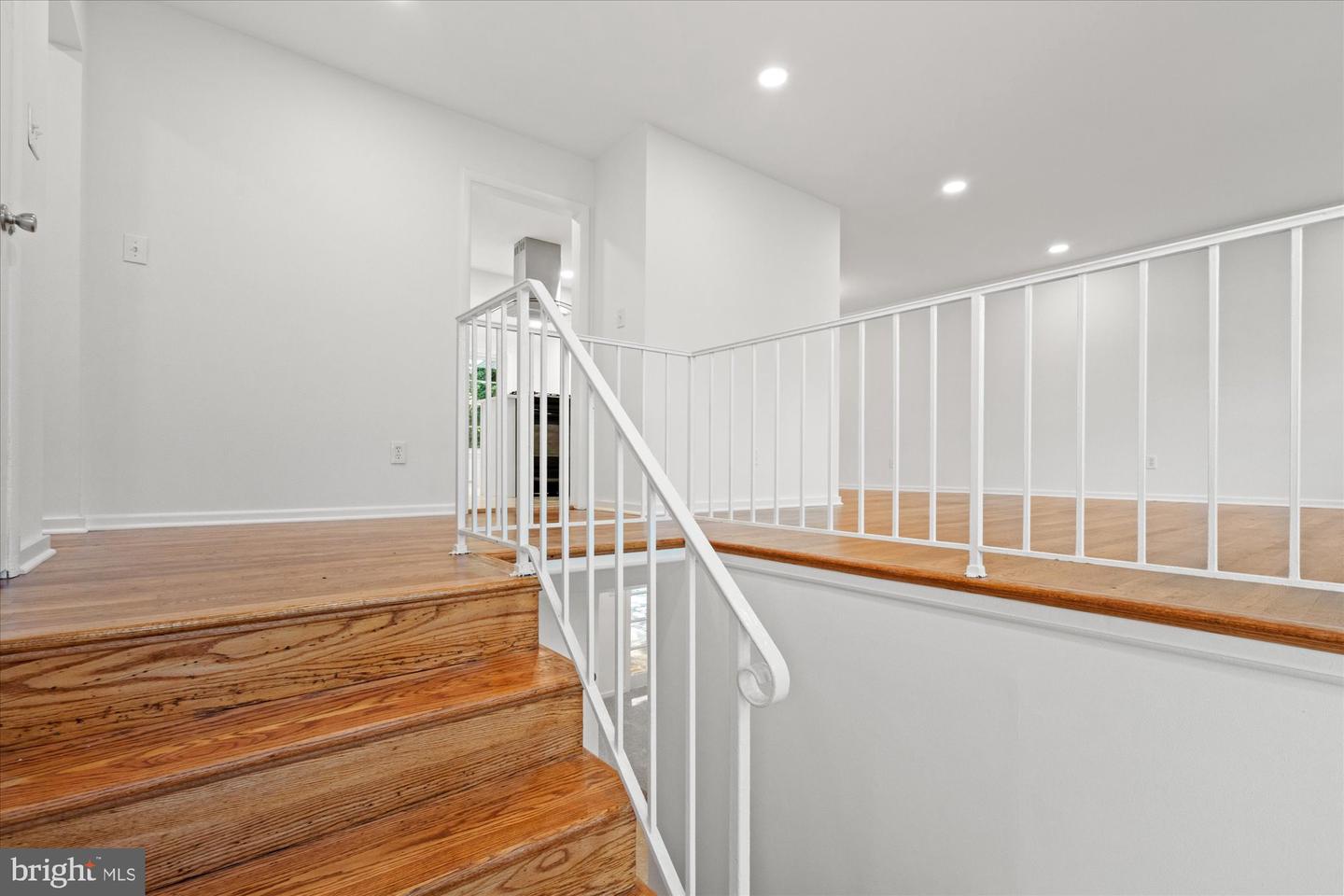 8531 MOUNT VERNON HWY, ALEXANDRIA, Virginia 22309, 5 Bedrooms Bedrooms, ,3 BathroomsBathrooms,Residential,For sale,8531 MOUNT VERNON HWY,VAFX2274124 MLS # VAFX2274124