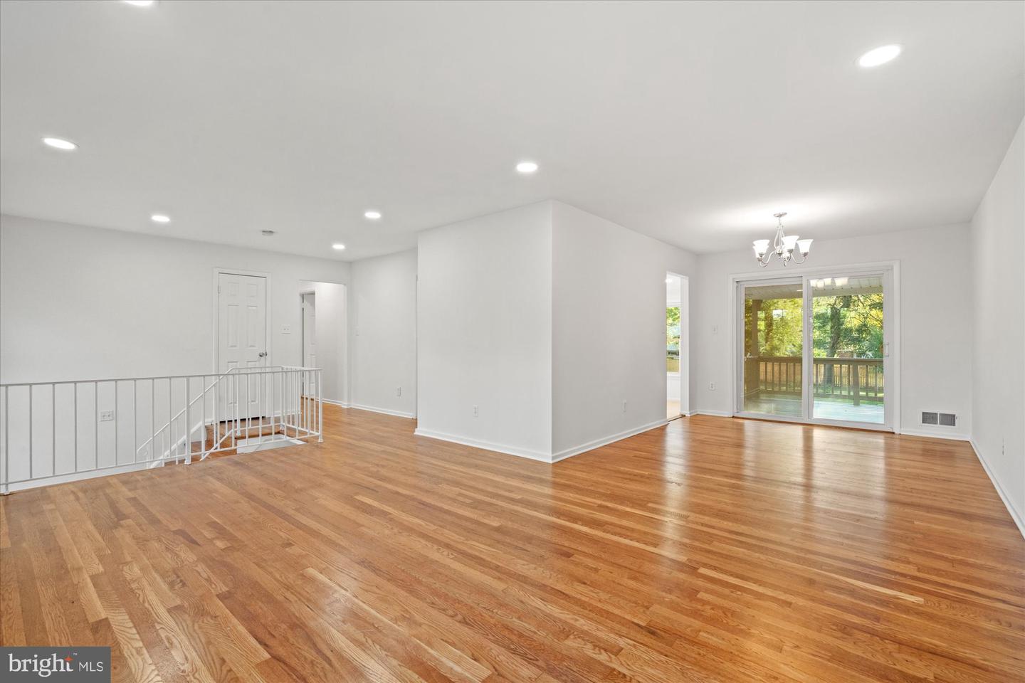8531 MOUNT VERNON HWY, ALEXANDRIA, Virginia 22309, 5 Bedrooms Bedrooms, ,3 BathroomsBathrooms,Residential,For sale,8531 MOUNT VERNON HWY,VAFX2274124 MLS # VAFX2274124