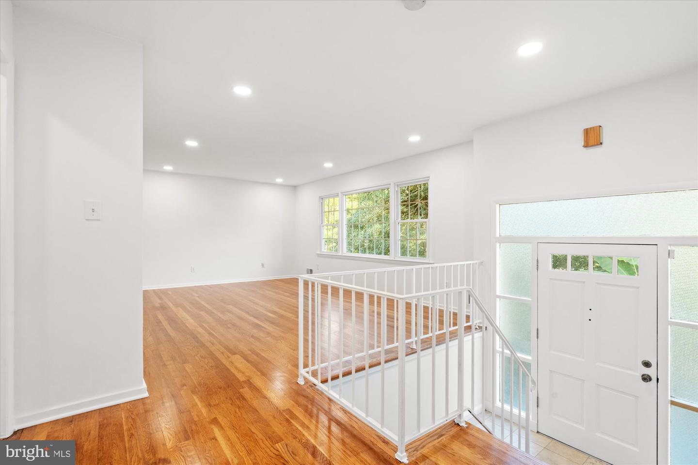8531 MOUNT VERNON HWY, ALEXANDRIA, Virginia 22309, 5 Bedrooms Bedrooms, ,3 BathroomsBathrooms,Residential,For sale,8531 MOUNT VERNON HWY,VAFX2274124 MLS # VAFX2274124