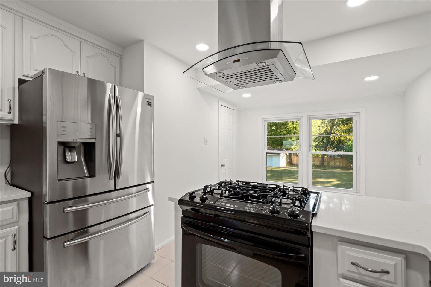 8531 MOUNT VERNON HWY, ALEXANDRIA, Virginia 22309, 5 Bedrooms Bedrooms, ,3 BathroomsBathrooms,Residential,For sale,8531 MOUNT VERNON HWY,VAFX2274124 MLS # VAFX2274124