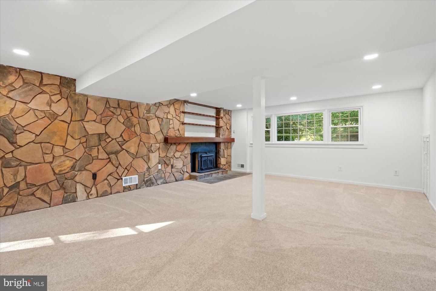 8531 MOUNT VERNON HWY, ALEXANDRIA, Virginia 22309, 5 Bedrooms Bedrooms, ,3 BathroomsBathrooms,Residential,For sale,8531 MOUNT VERNON HWY,VAFX2274124 MLS # VAFX2274124