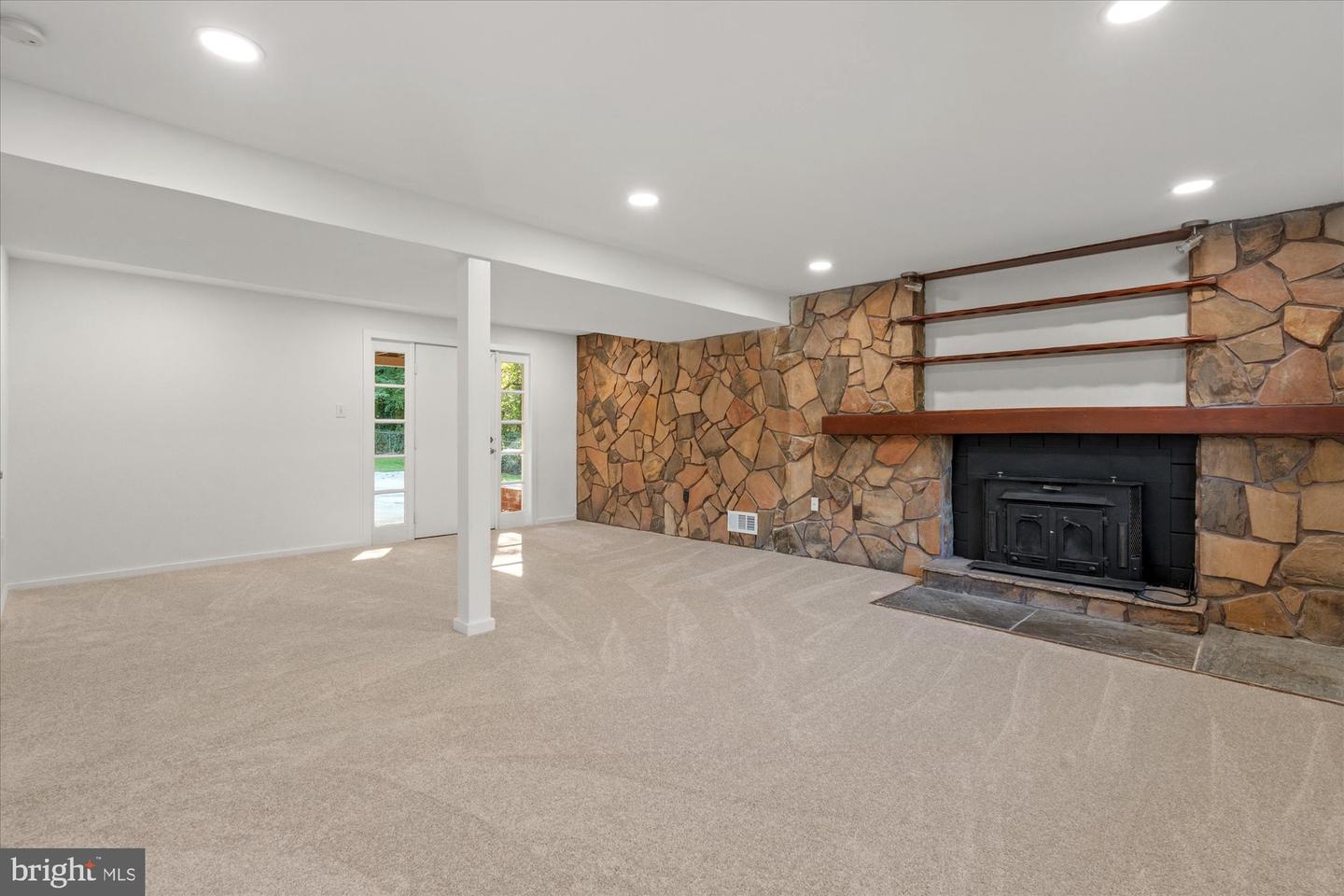 8531 MOUNT VERNON HWY, ALEXANDRIA, Virginia 22309, 5 Bedrooms Bedrooms, ,3 BathroomsBathrooms,Residential,For sale,8531 MOUNT VERNON HWY,VAFX2274124 MLS # VAFX2274124