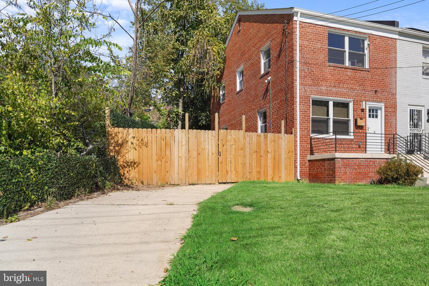700 CHESAPEAKE ST SE, WASHINGTON, District Of Columbia 20032, 4 Bedrooms Bedrooms, ,2 BathroomsBathrooms,Residential,For sale,700 CHESAPEAKE ST SE,DCDC2226894 MLS # DCDC2226894