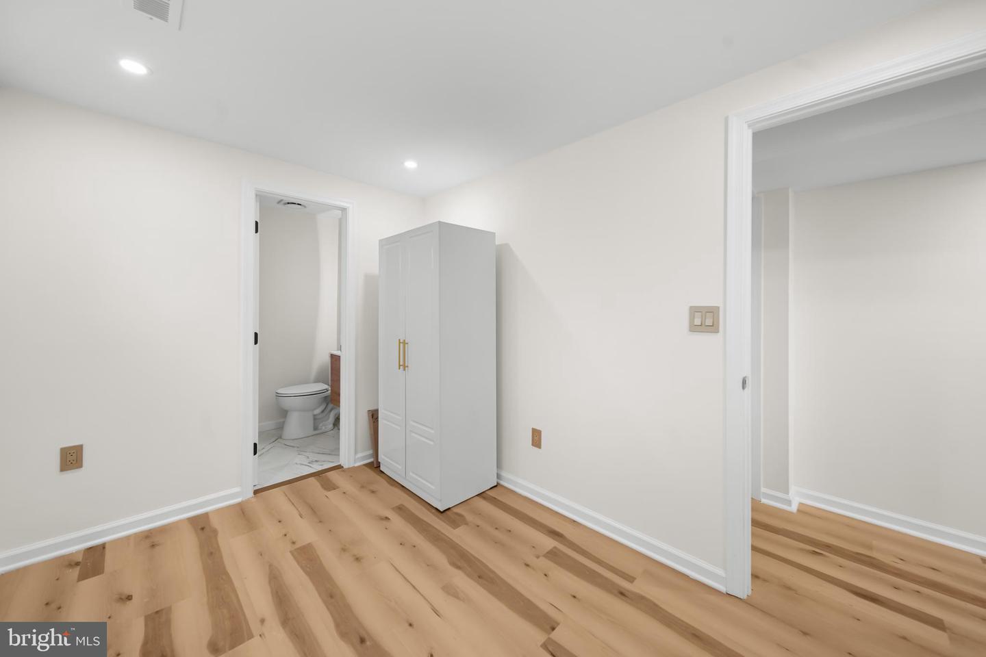 700 CHESAPEAKE ST SE, WASHINGTON, District Of Columbia 20032, 4 Bedrooms Bedrooms, ,2 BathroomsBathrooms,Residential,For sale,700 CHESAPEAKE ST SE,DCDC2226894 MLS # DCDC2226894