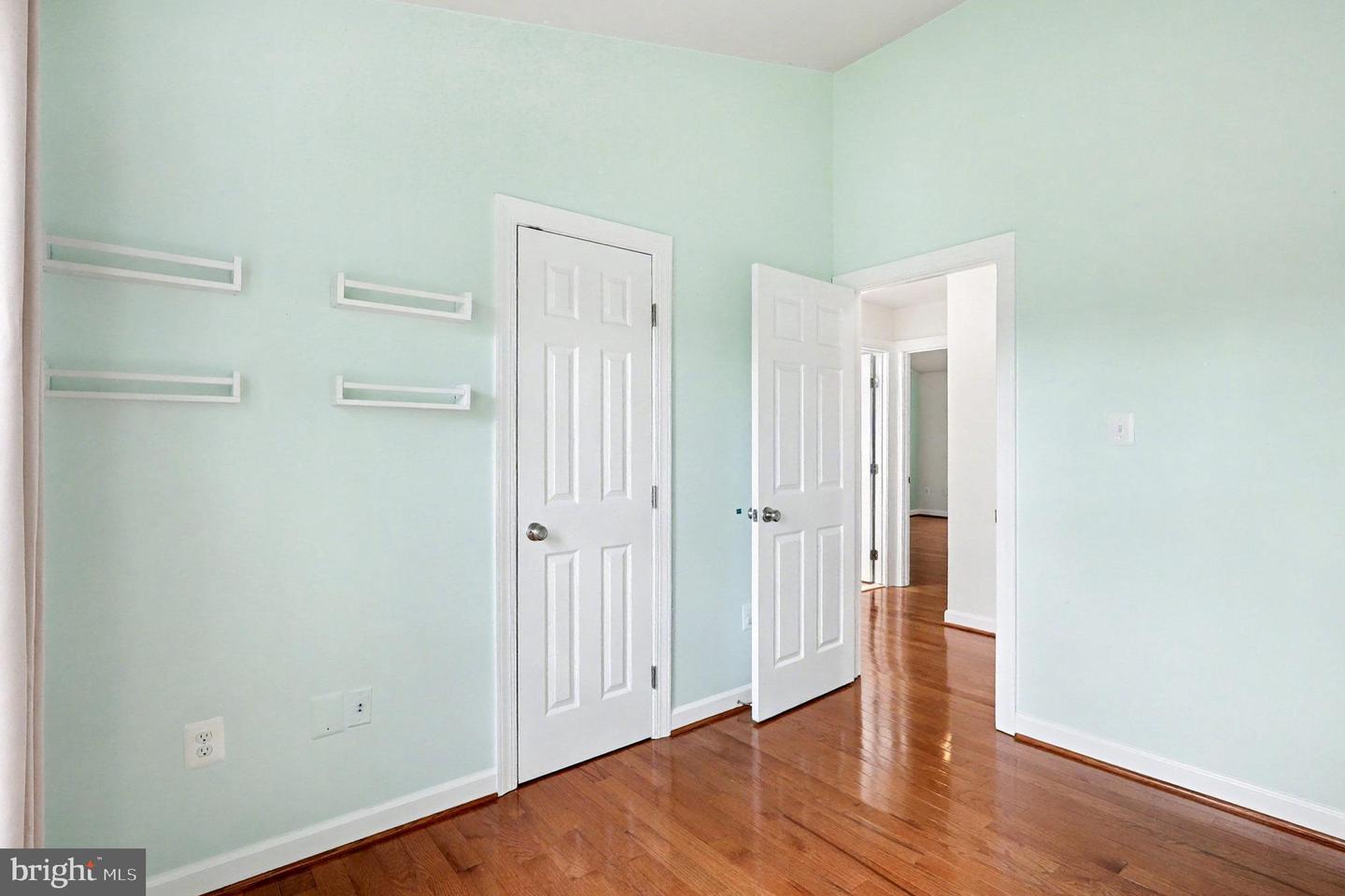 14719 WINTERFIELD CT, CENTREVILLE, Virginia 20120, 3 Bedrooms Bedrooms, ,2 BathroomsBathrooms,Residential,For sale,14719 WINTERFIELD CT,VAFX2274154 MLS # VAFX2274154