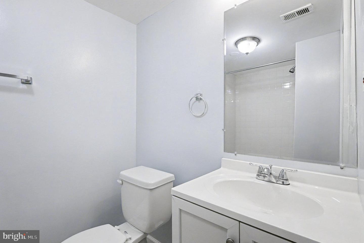 14719 WINTERFIELD CT, CENTREVILLE, Virginia 20120, 3 Bedrooms Bedrooms, ,2 BathroomsBathrooms,Residential,For sale,14719 WINTERFIELD CT,VAFX2274154 MLS # VAFX2274154