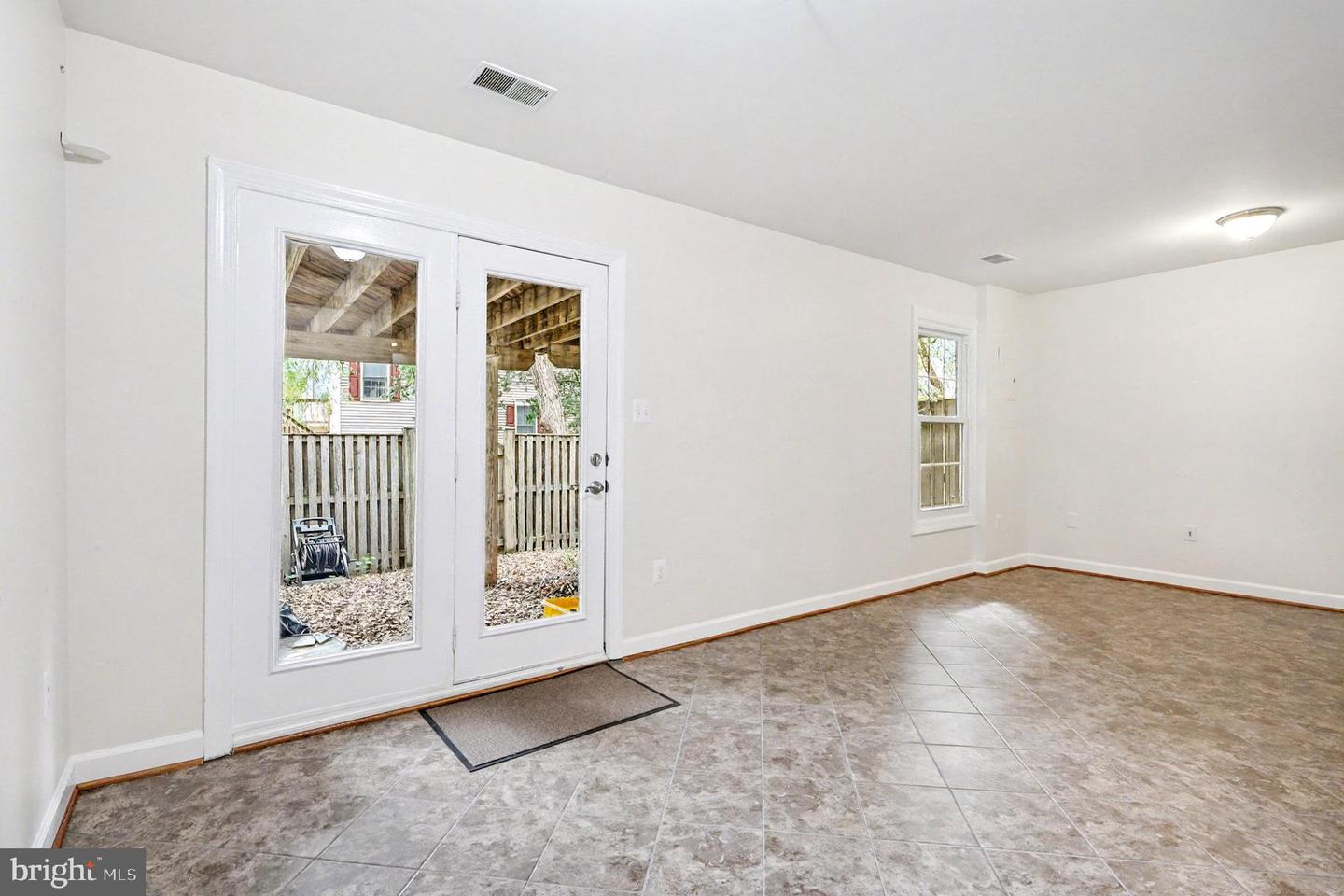 14719 WINTERFIELD CT, CENTREVILLE, Virginia 20120, 3 Bedrooms Bedrooms, ,2 BathroomsBathrooms,Residential,For sale,14719 WINTERFIELD CT,VAFX2274154 MLS # VAFX2274154