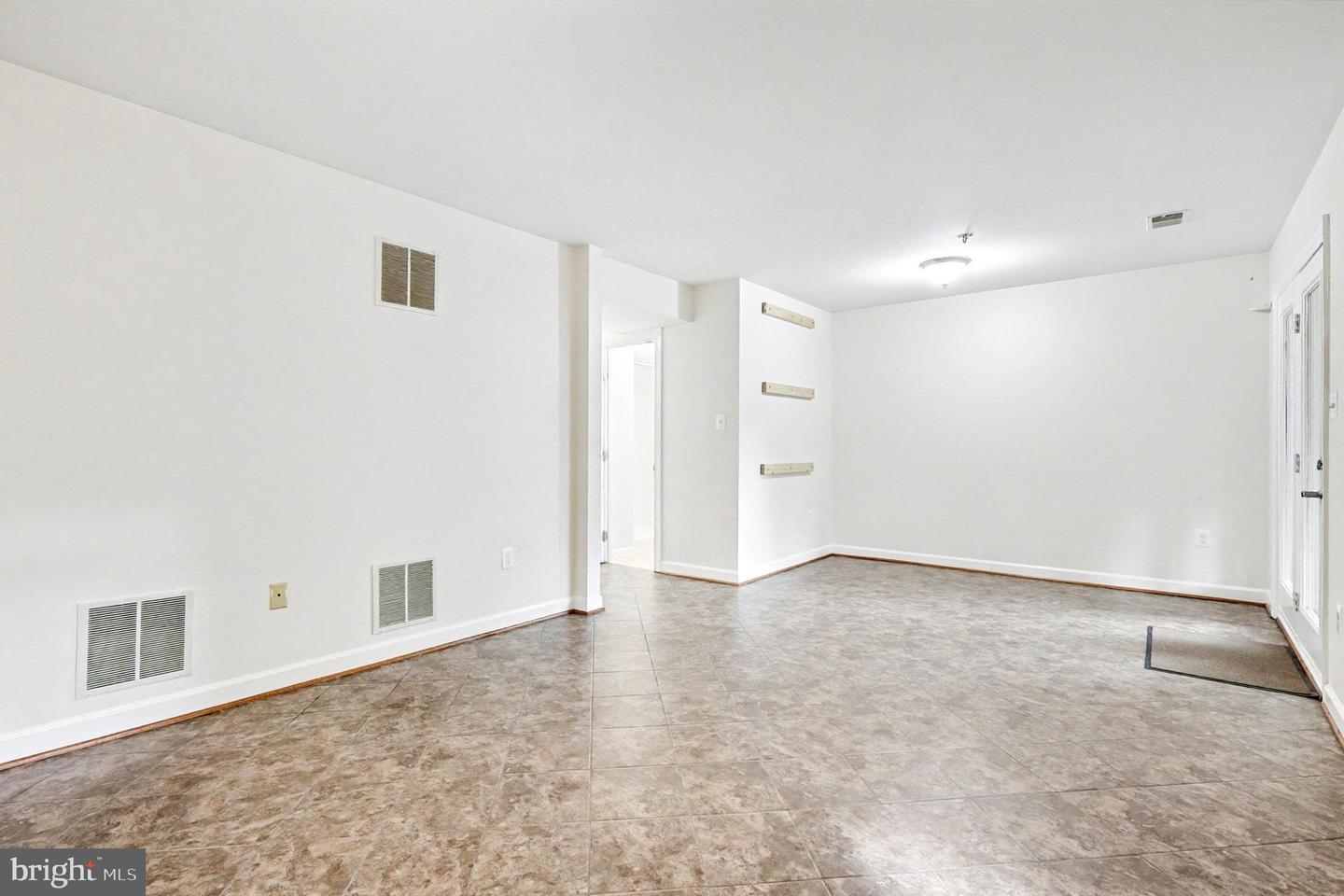 14719 WINTERFIELD CT, CENTREVILLE, Virginia 20120, 3 Bedrooms Bedrooms, ,2 BathroomsBathrooms,Residential,For sale,14719 WINTERFIELD CT,VAFX2274154 MLS # VAFX2274154