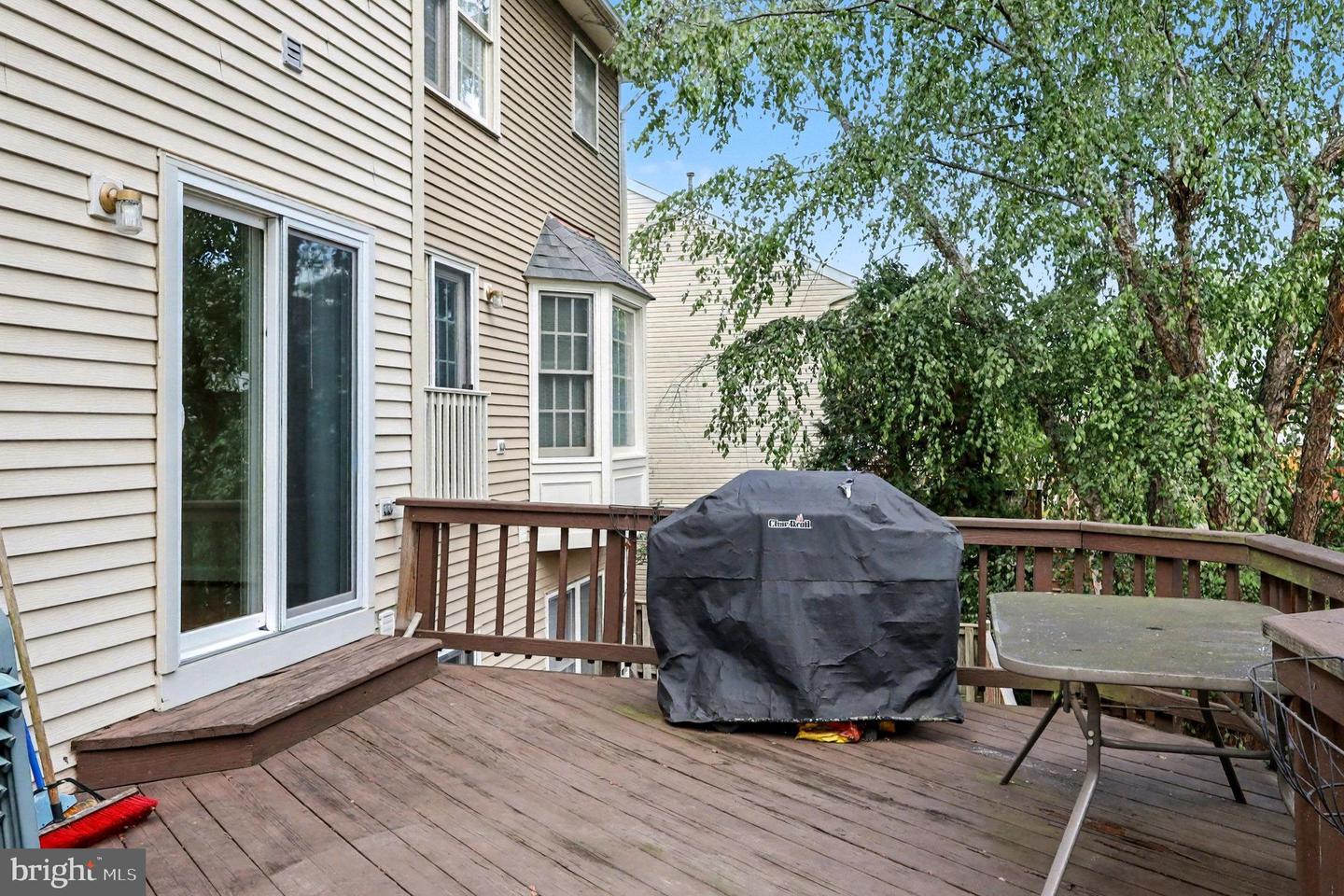14719 WINTERFIELD CT, CENTREVILLE, Virginia 20120, 3 Bedrooms Bedrooms, ,2 BathroomsBathrooms,Residential,For sale,14719 WINTERFIELD CT,VAFX2274154 MLS # VAFX2274154