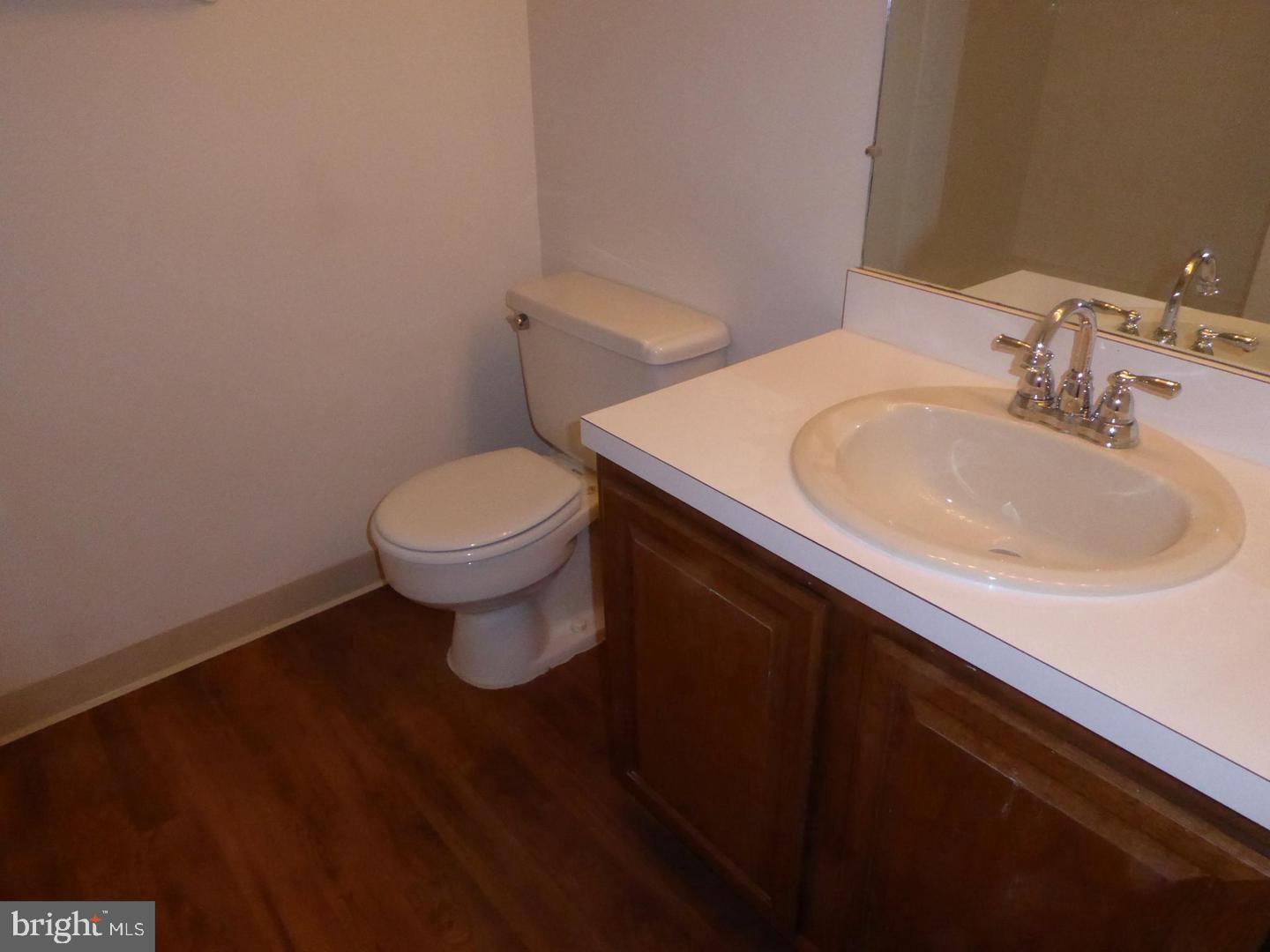 1427 NORTHGATE SQ #27/12B, RESTON, Virginia 20190, 2 Bedrooms Bedrooms, ,2 BathroomsBathrooms,Residential,For sale,1427 NORTHGATE SQ #27/12B,VAFX2274162 MLS # VAFX2274162