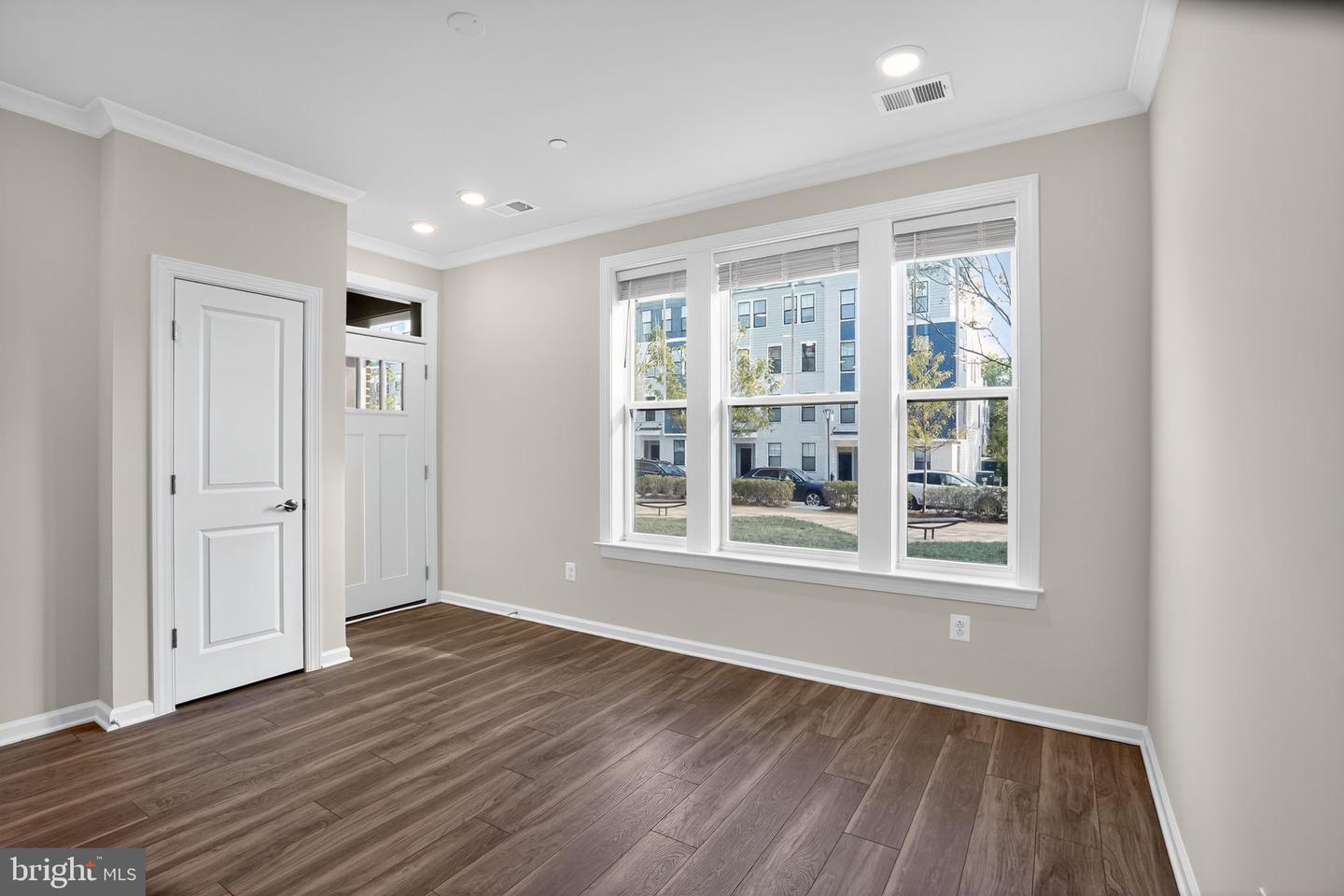 45087 CAPPAMORE TER, STERLING, Virginia 20166, 3 Bedrooms Bedrooms, ,2 BathroomsBathrooms,Residential,For sale,45087 CAPPAMORE TER,VALO2108820 MLS # VALO2108820