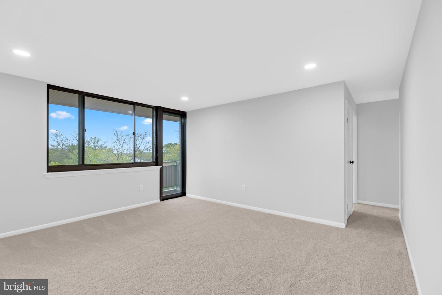 4201 CHERRY HILL RD #504, ARLINGTON, Virginia 22207, 1 Bedroom Bedrooms, ,1 BathroomBathrooms,Residential,For sale,4201 CHERRY HILL RD #504,VAAR2064866 MLS # VAAR2064866
