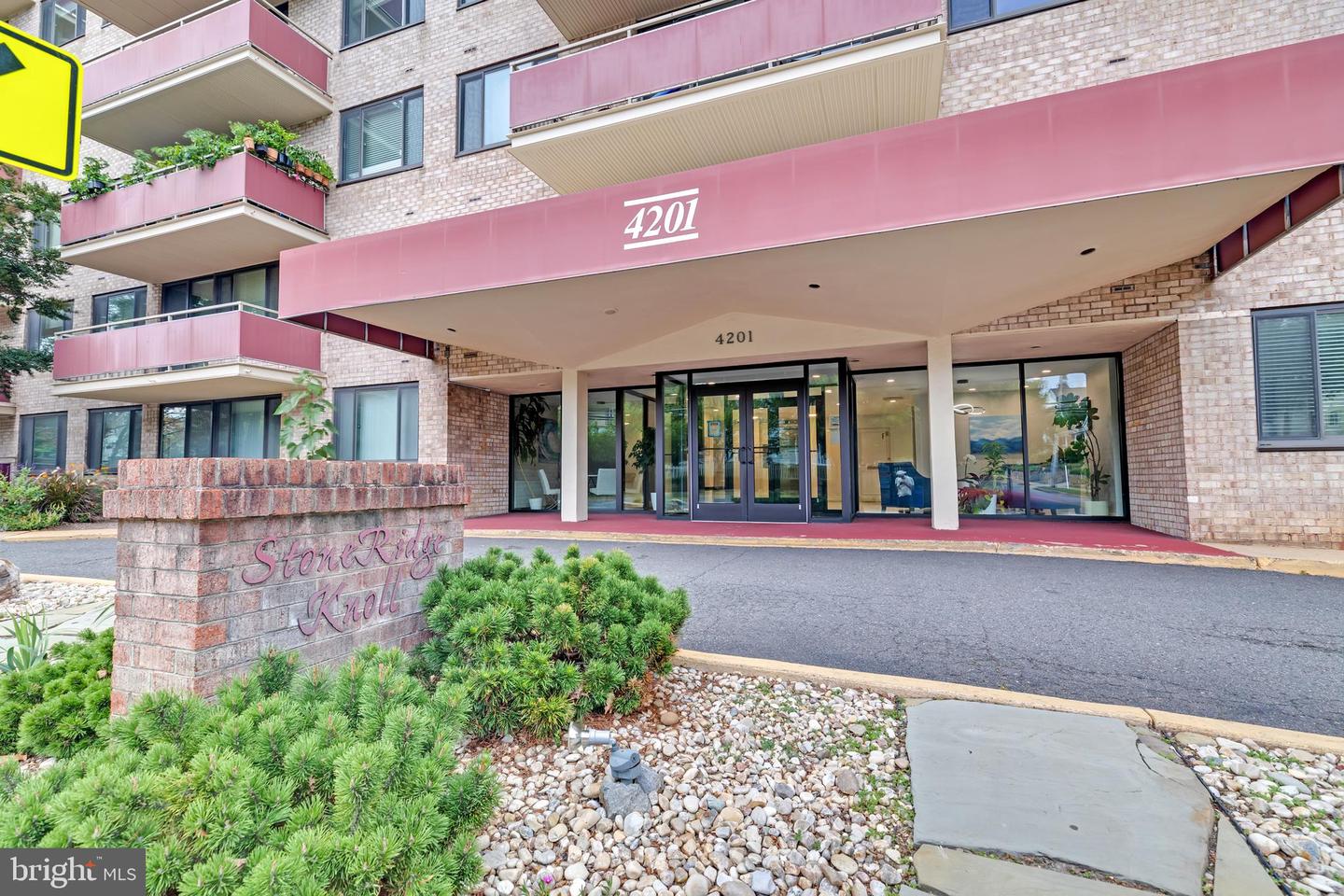4201 CHERRY HILL RD #504, ARLINGTON, Virginia 22207, 1 Bedroom Bedrooms, ,1 BathroomBathrooms,Residential,For sale,4201 CHERRY HILL RD #504,VAAR2064866 MLS # VAAR2064866