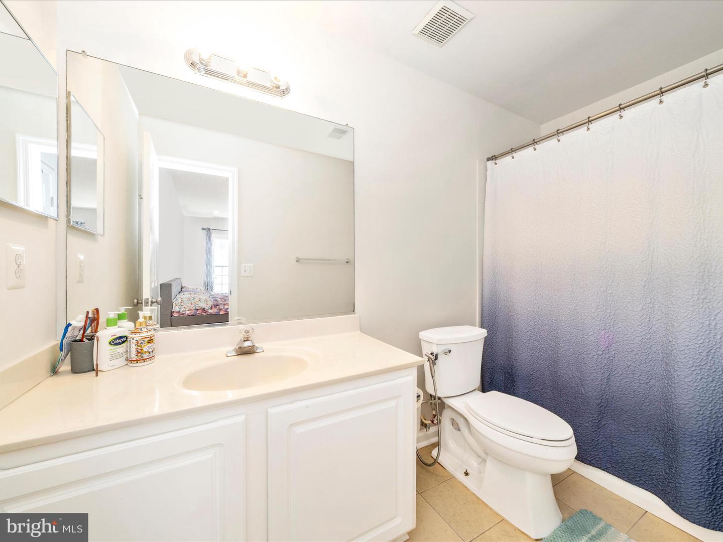 2522 LOGAN WOOD DR, HERNDON, Virginia 20171, 2 Bedrooms Bedrooms, ,2 BathroomsBathrooms,Residential,For sale,2522 LOGAN WOOD DR,VAFX2274168 MLS # VAFX2274168