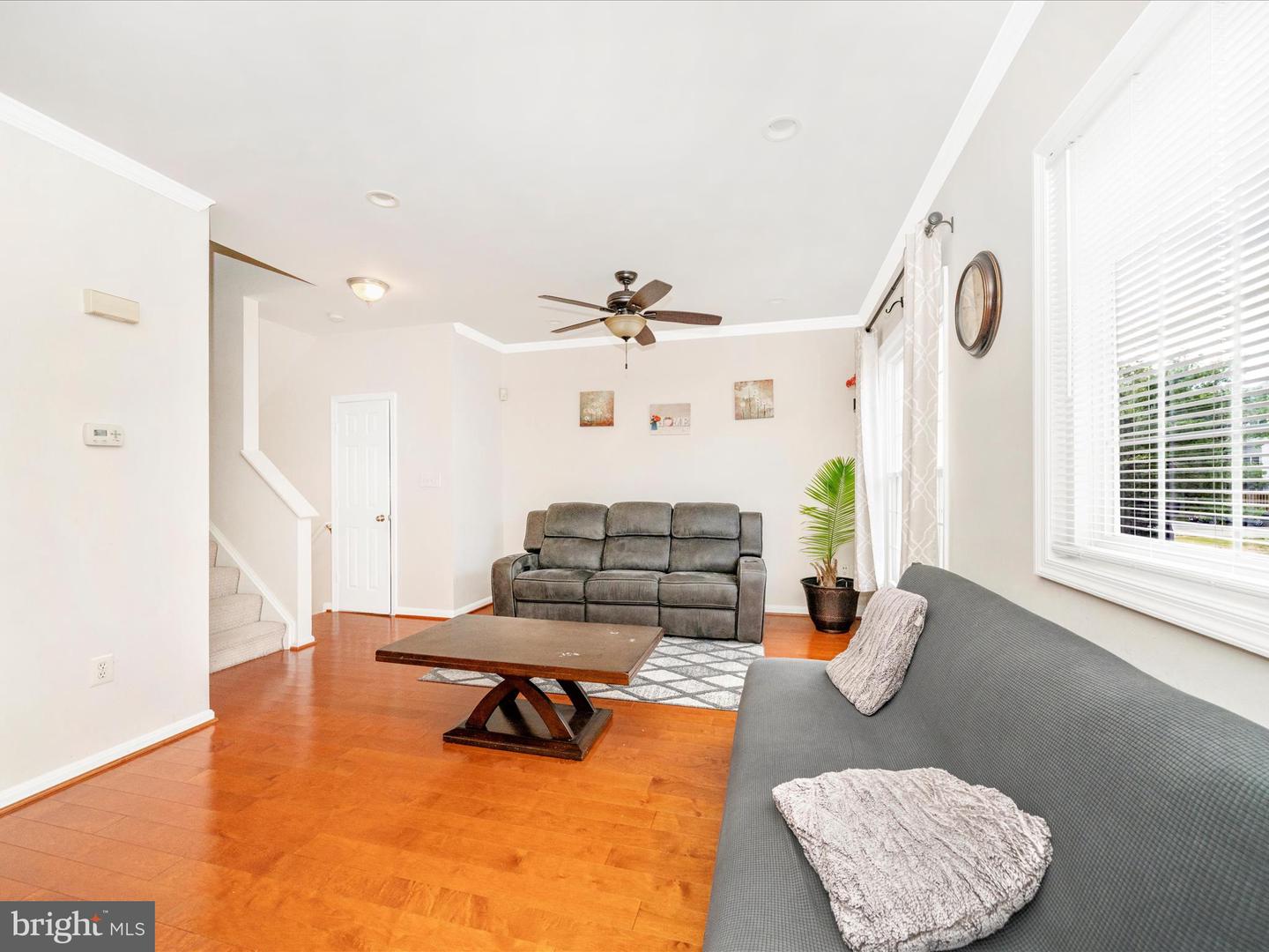 2522 LOGAN WOOD DR, HERNDON, Virginia 20171, 2 Bedrooms Bedrooms, ,2 BathroomsBathrooms,Residential,For sale,2522 LOGAN WOOD DR,VAFX2274168 MLS # VAFX2274168
