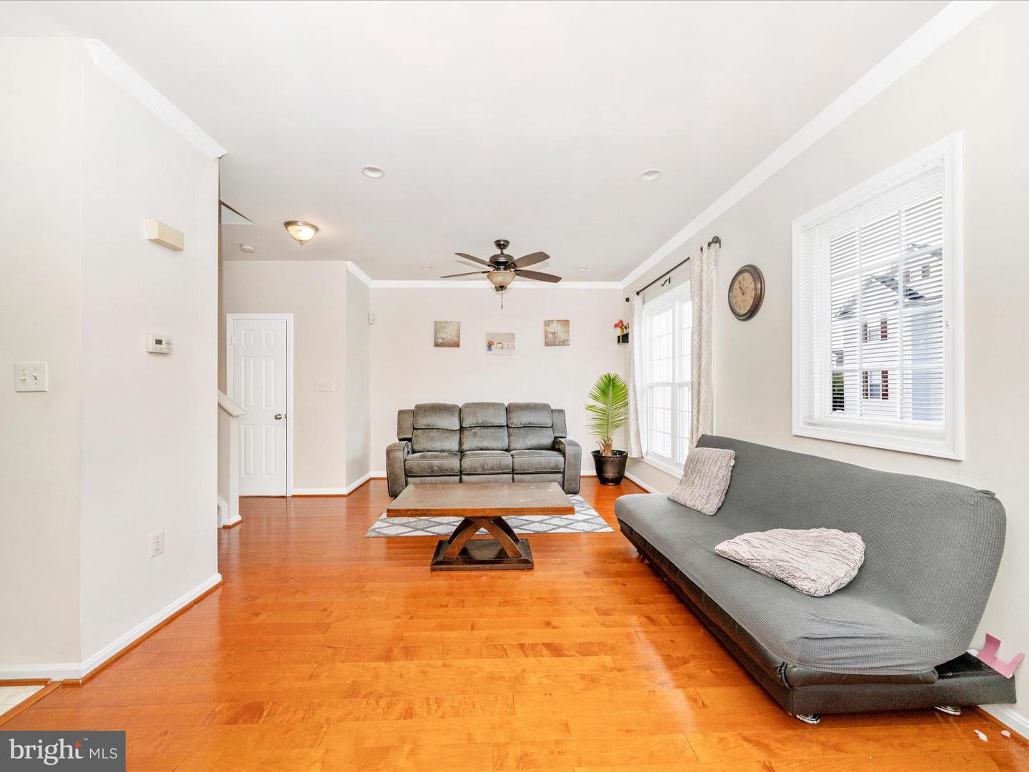 2522 LOGAN WOOD DR, HERNDON, Virginia 20171, 2 Bedrooms Bedrooms, ,2 BathroomsBathrooms,Residential,For sale,2522 LOGAN WOOD DR,VAFX2274168 MLS # VAFX2274168