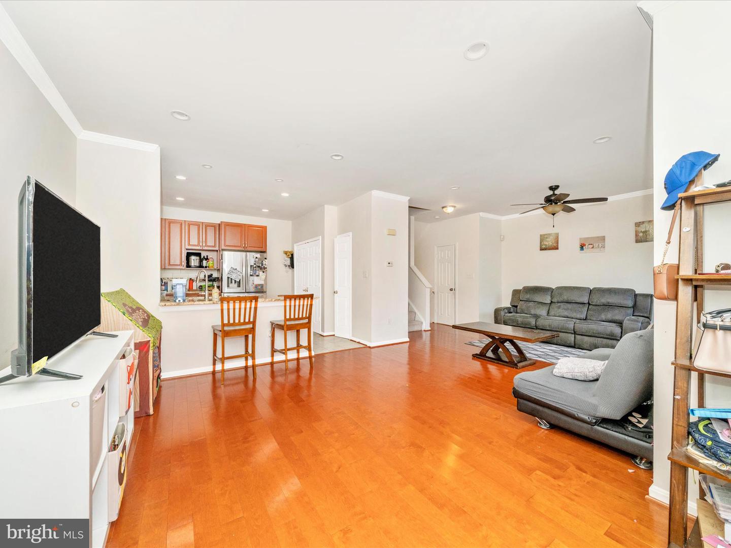 2522 LOGAN WOOD DR, HERNDON, Virginia 20171, 2 Bedrooms Bedrooms, ,2 BathroomsBathrooms,Residential,For sale,2522 LOGAN WOOD DR,VAFX2274168 MLS # VAFX2274168